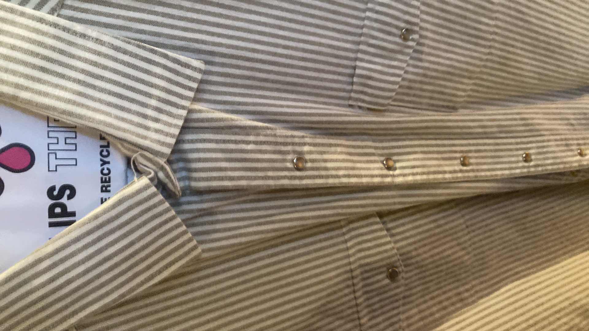 Photo 1 of 10- DESIGNER SHORT SLEEVE DRESS SHIRTS SIZE 17, 17 1/2 & X LARGE (SOME WITH TAGS)