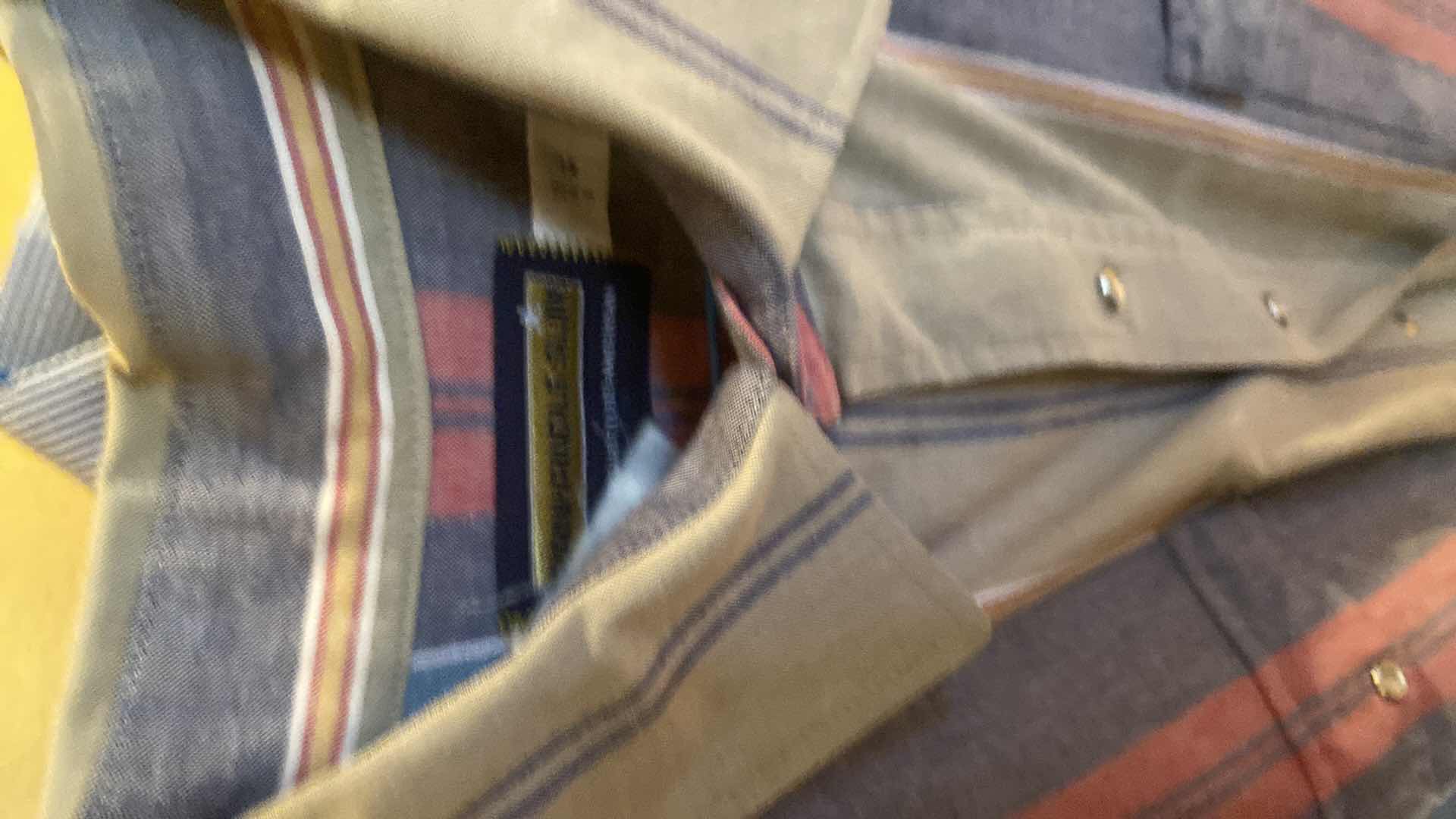 Photo 1 of 10- DESIGNER SHORT SLEEVE DRESS SHIRTS SIZE 17, 17 1/2 & X LARGE (SOME WITH TAGS)