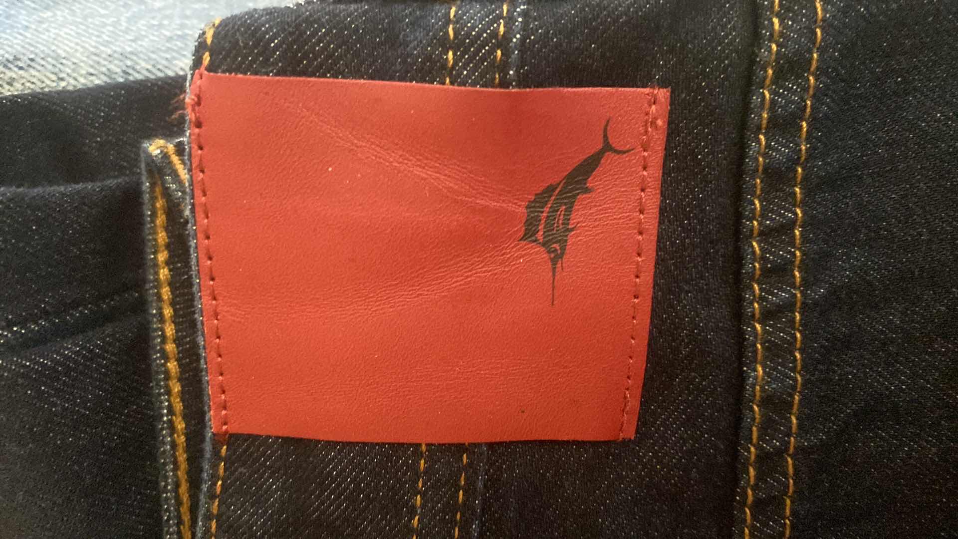 Photo 1 of 8 - MENS JEANS SIZE 38