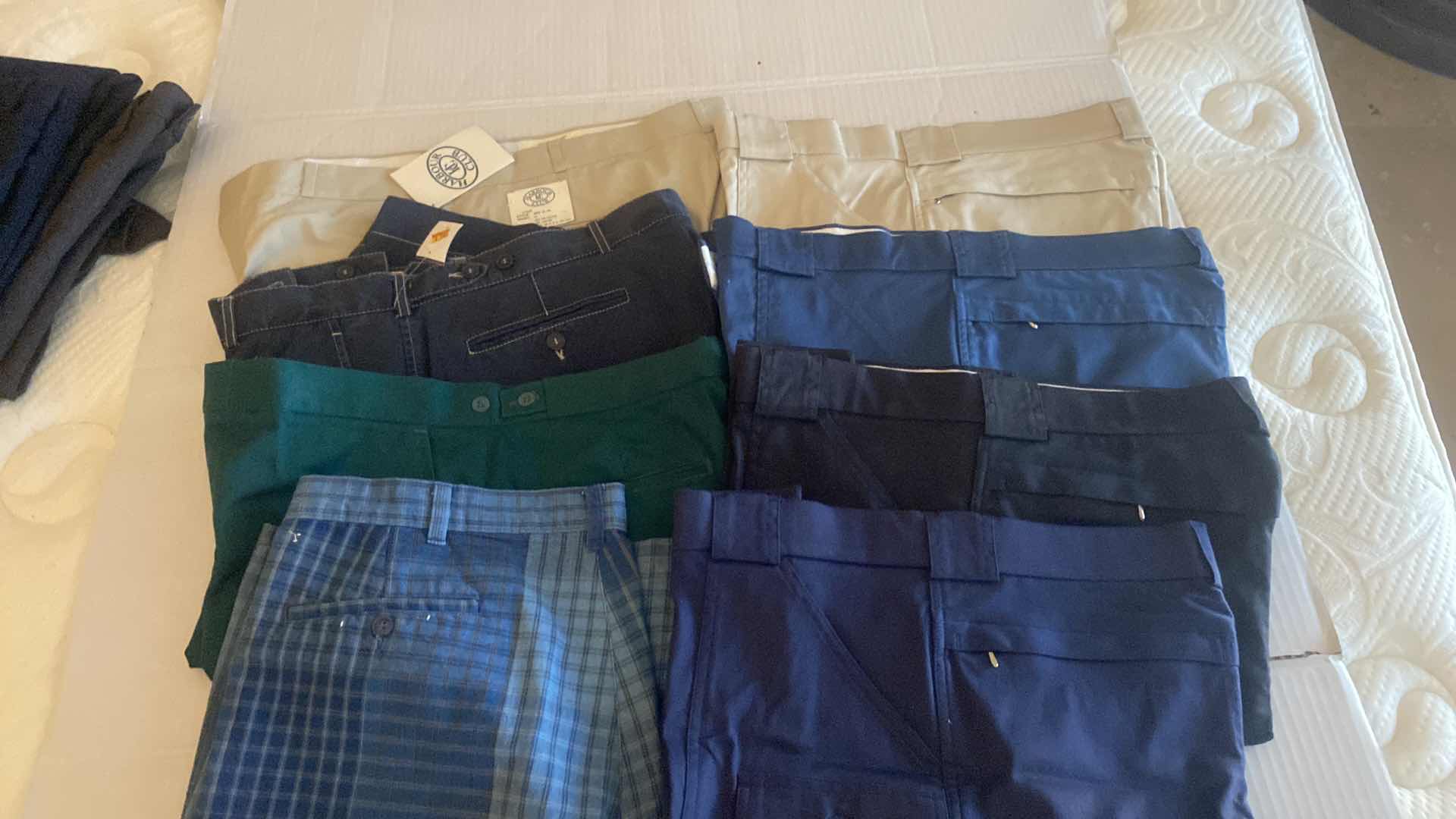 Photo 1 of 8 - MENS SHORTS SIZE 36 (SOME NEW)