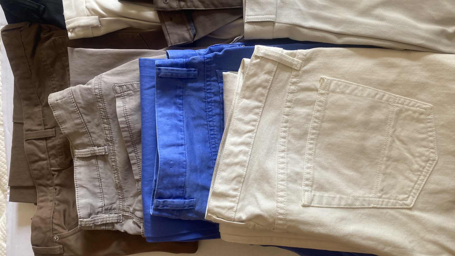 Photo 1 of 8 - MENS DESIGNER CASUAL SLACKS & JEANS SIZE 38