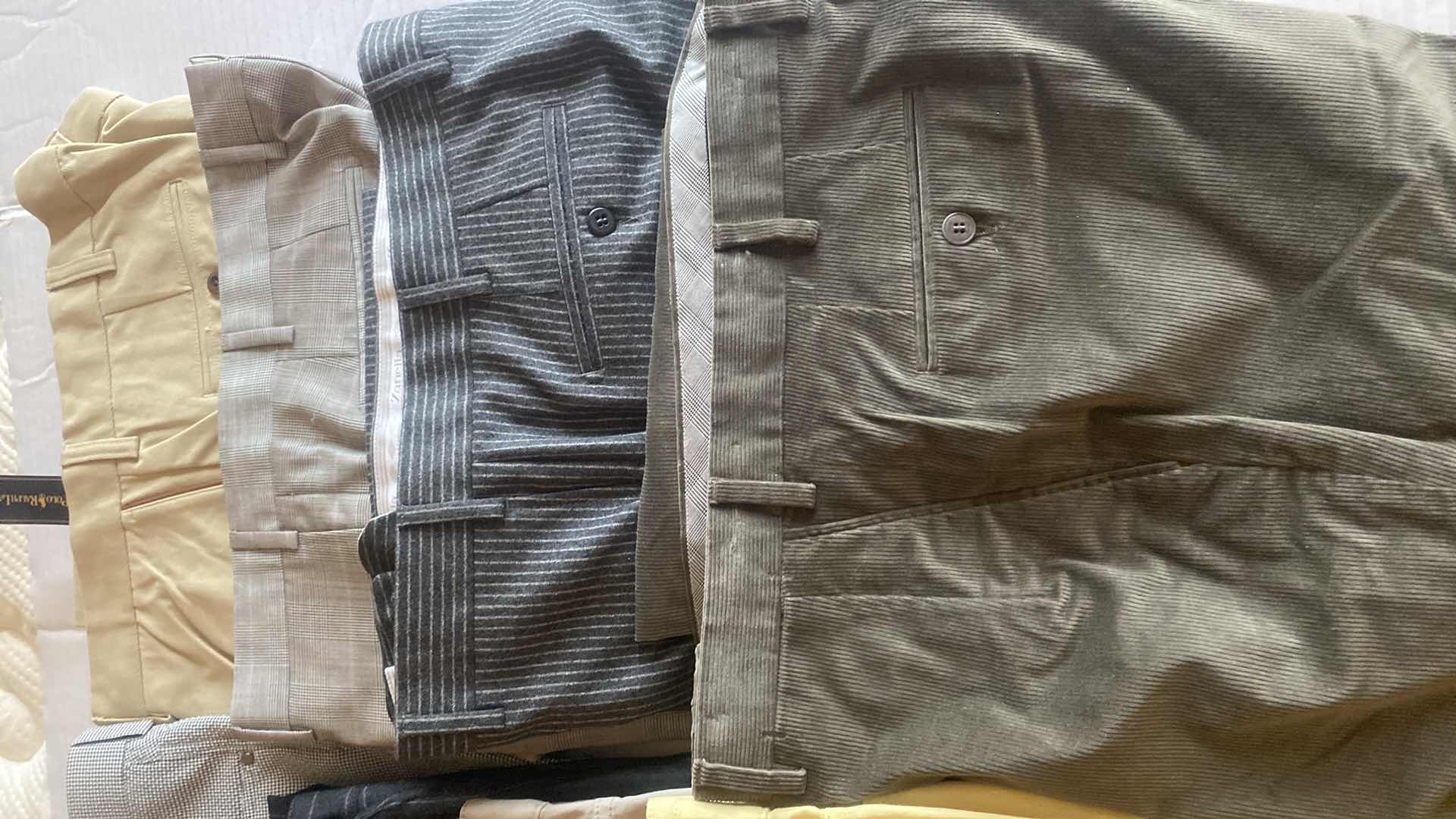 Photo 1 of 8 - MENS DESIGNER CASUAL SLACKS & JEANS SIZE 38