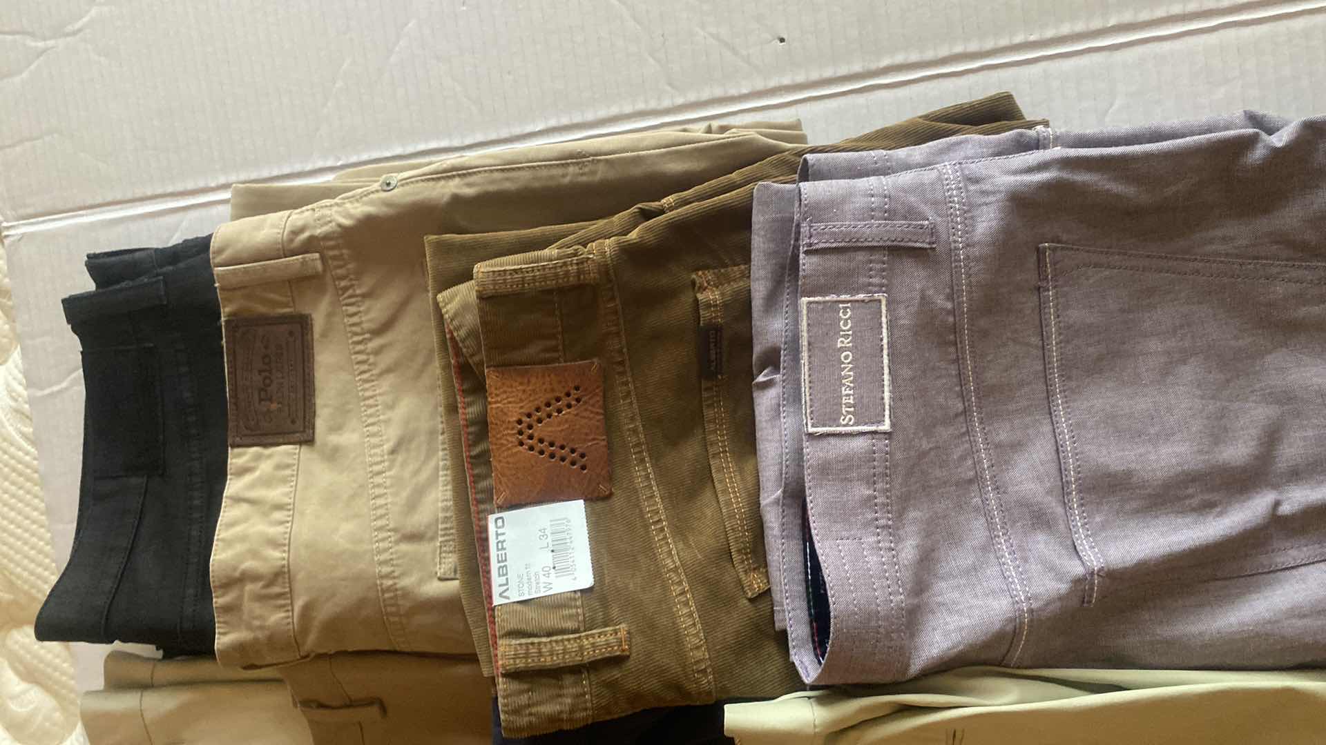 Photo 1 of 8 - MENS DESIGNER CASUAL SLACKS & JEANS SIZE 40