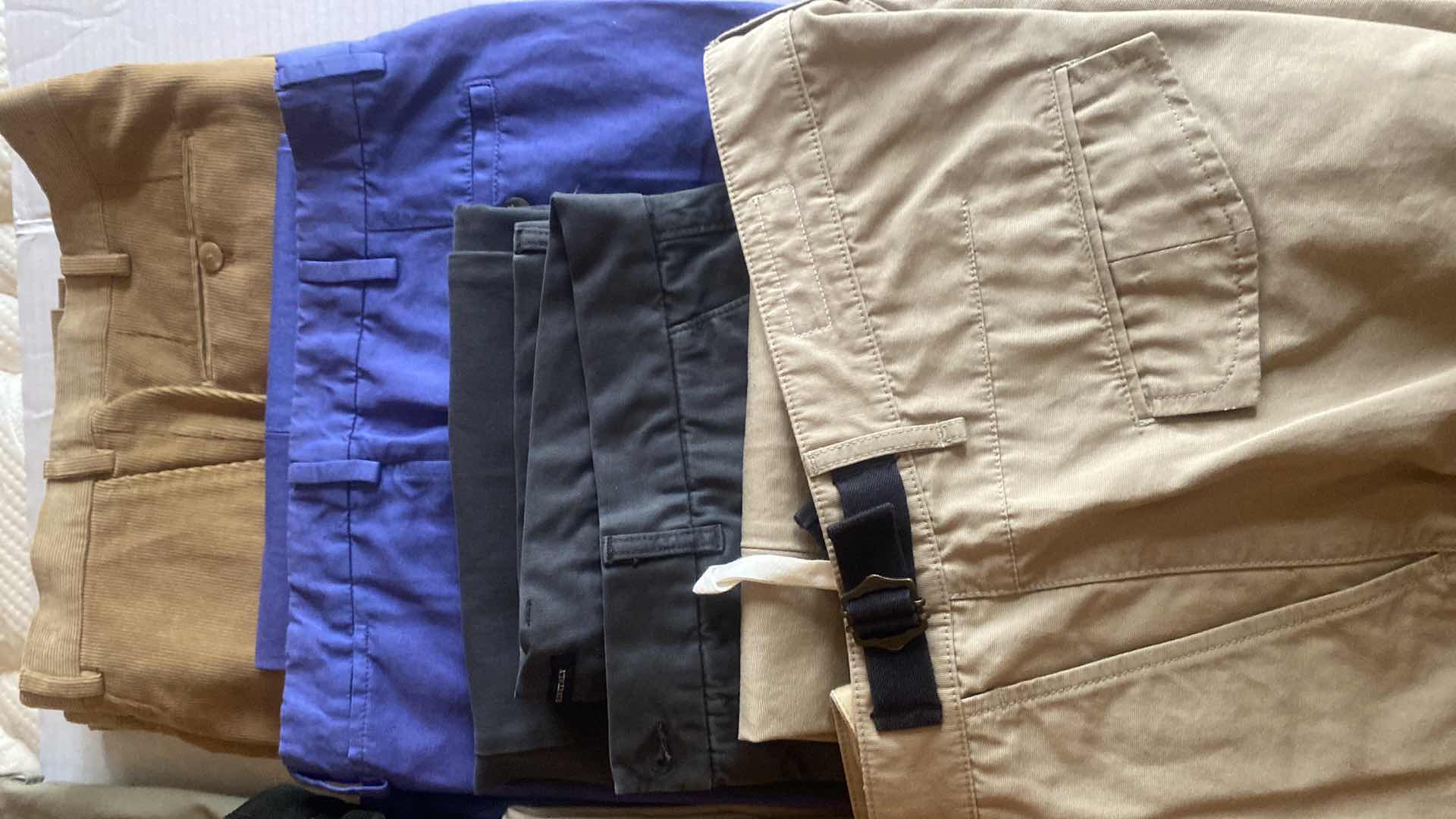 Photo 1 of 8 - MENS DESIGNER CASUAL SLACKS & JEANS SIZE 40