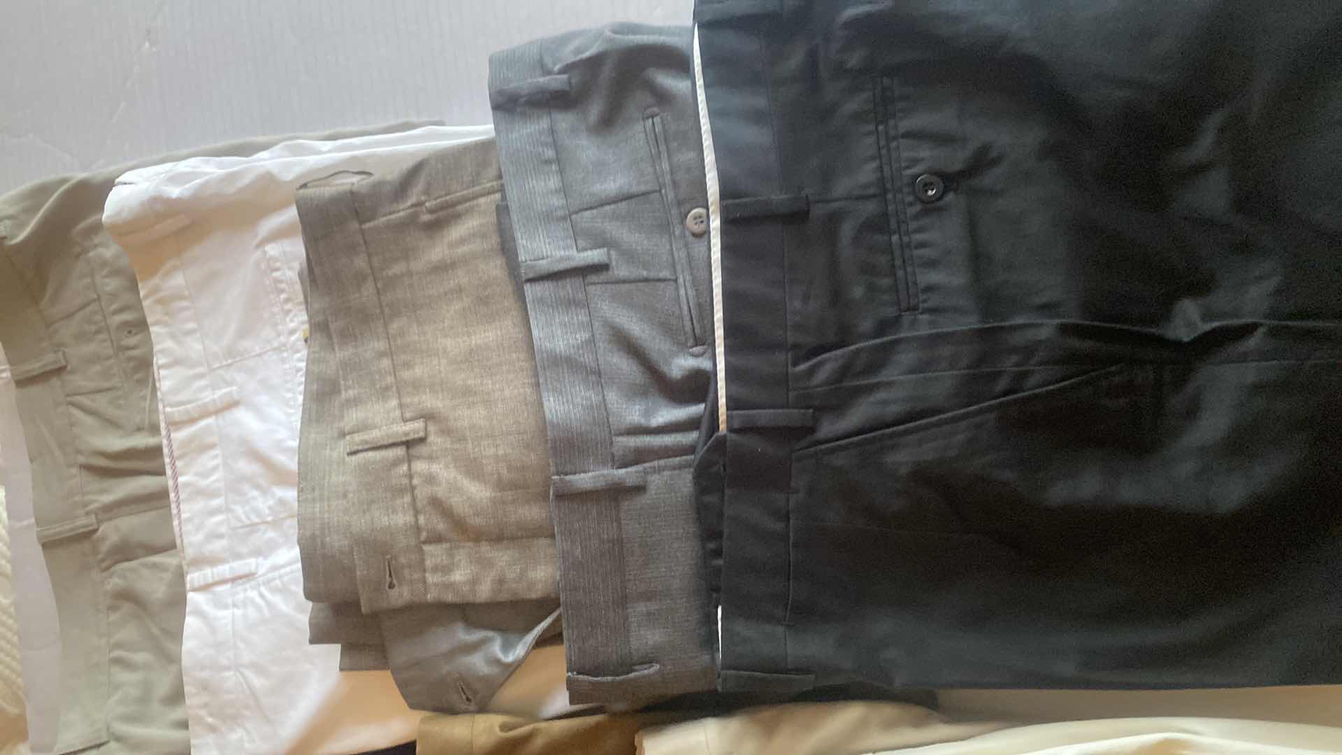 Photo 1 of 10 - MENS DESIGNER CASUAL SLACKS SIZE 40