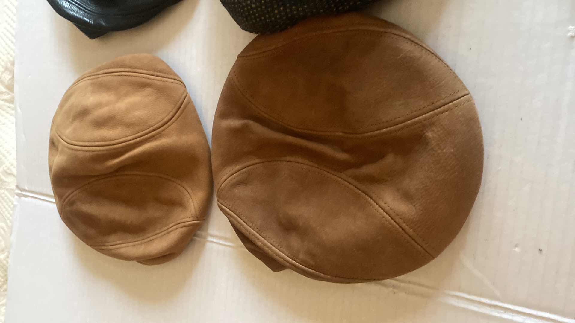 Photo 1 of 9 - MENS CAPS & HATS