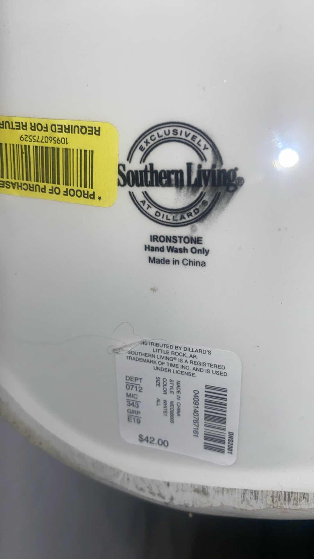 Photo 1 of SOUTHERN LIVING WHITE CERAMIC RABBIT WITH CARRIT & FLOWER POT STATUE 6 1/2” X 10 1/2”