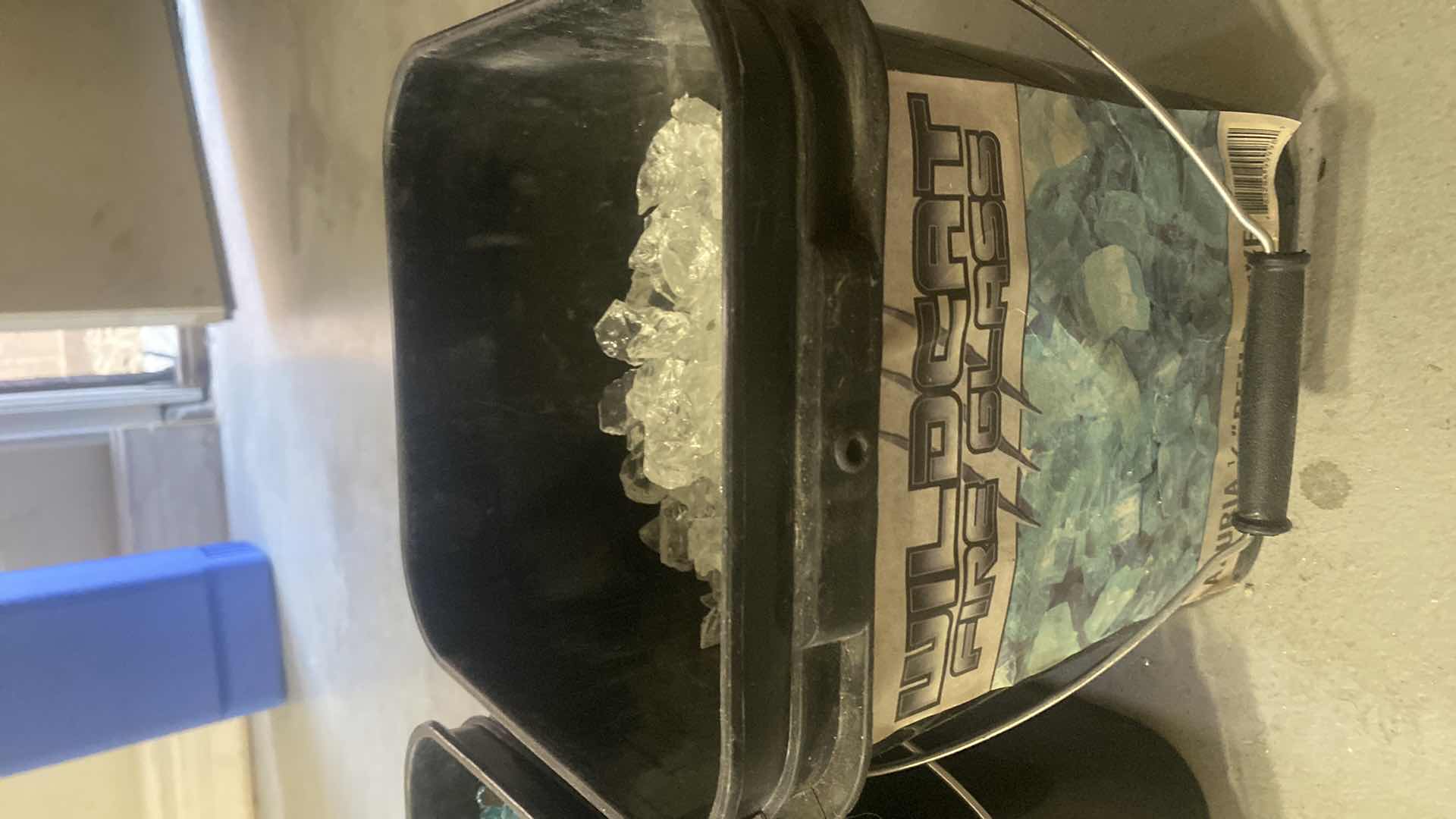 Photo 1 of 4 FIRE PIT / FIRE PLACE GLASS APPROX 75 lbs