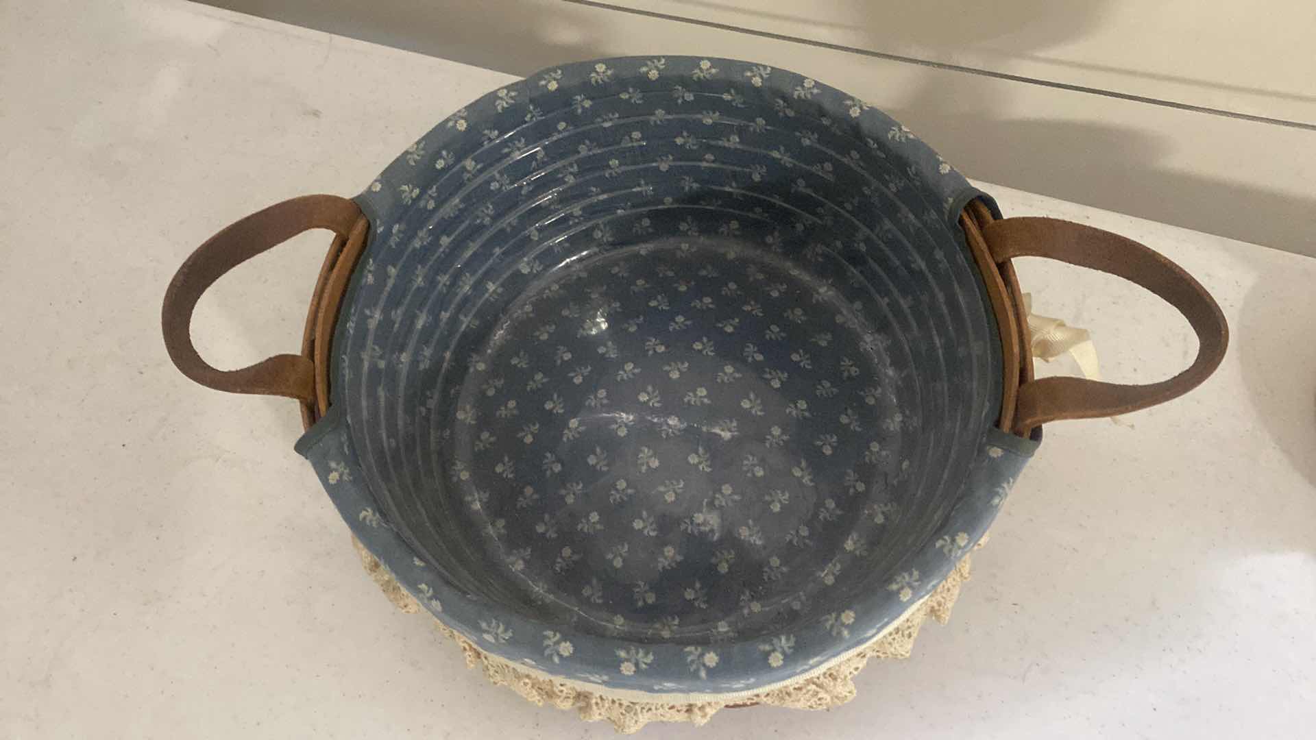 Photo 1 of VINTAGE 1989 LONGABERGER 10” BASKET WITH COVER & PLASTIC INSERT