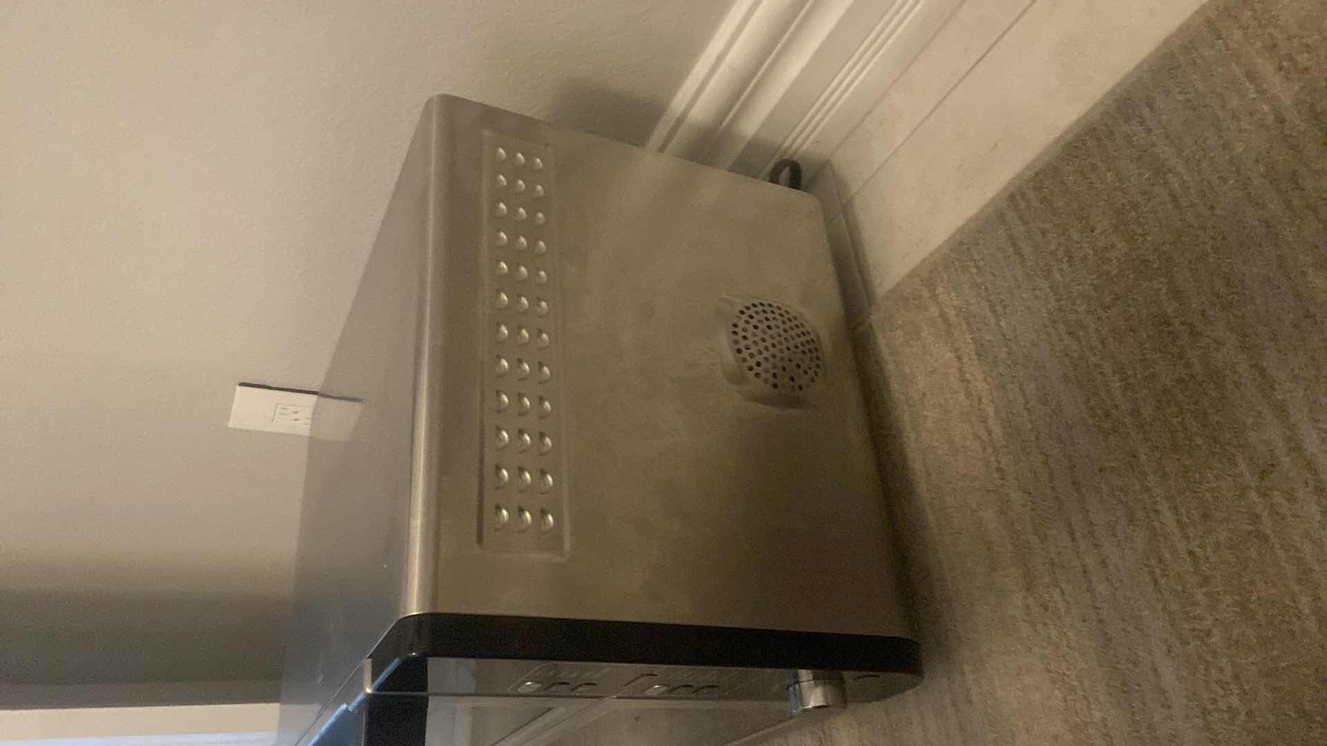 Photo 1 of NINJA DOUBLE OVEN MODEL DCT SERIES W3