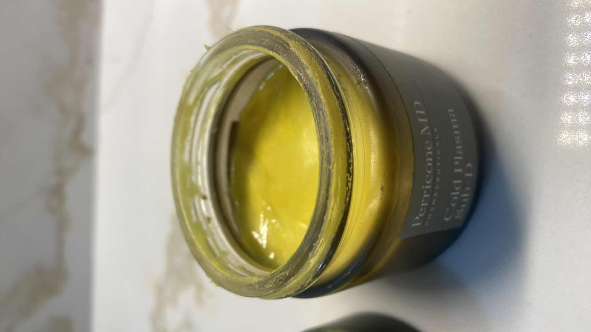 Photo 1 of PERRICONE MD COLD PLASMA D 2 oz (80% full)