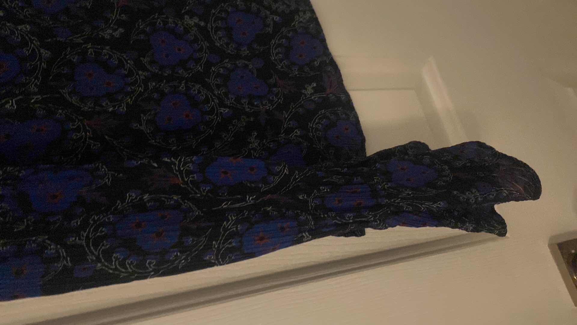 Photo 1 of WOMENS DESIGNER DEREK LAM 10 CROSBY BLUE FLORAL SILK BLOUSE SIZE 6