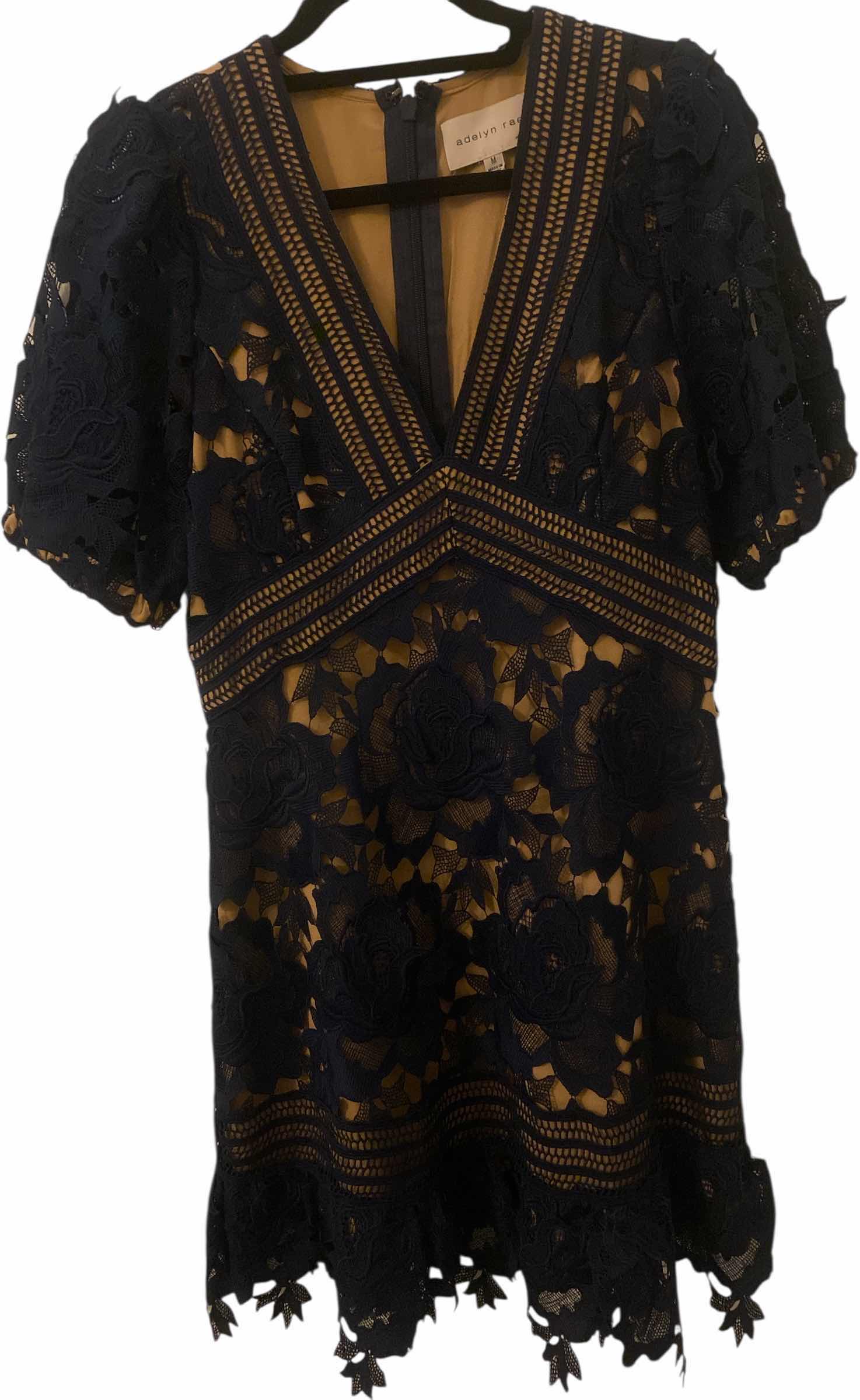 Photo 1 of WOMENS ADELYN RAE NAVY BLUE LACE DRESS WITH NUDE LINING SIZE MEDIUM