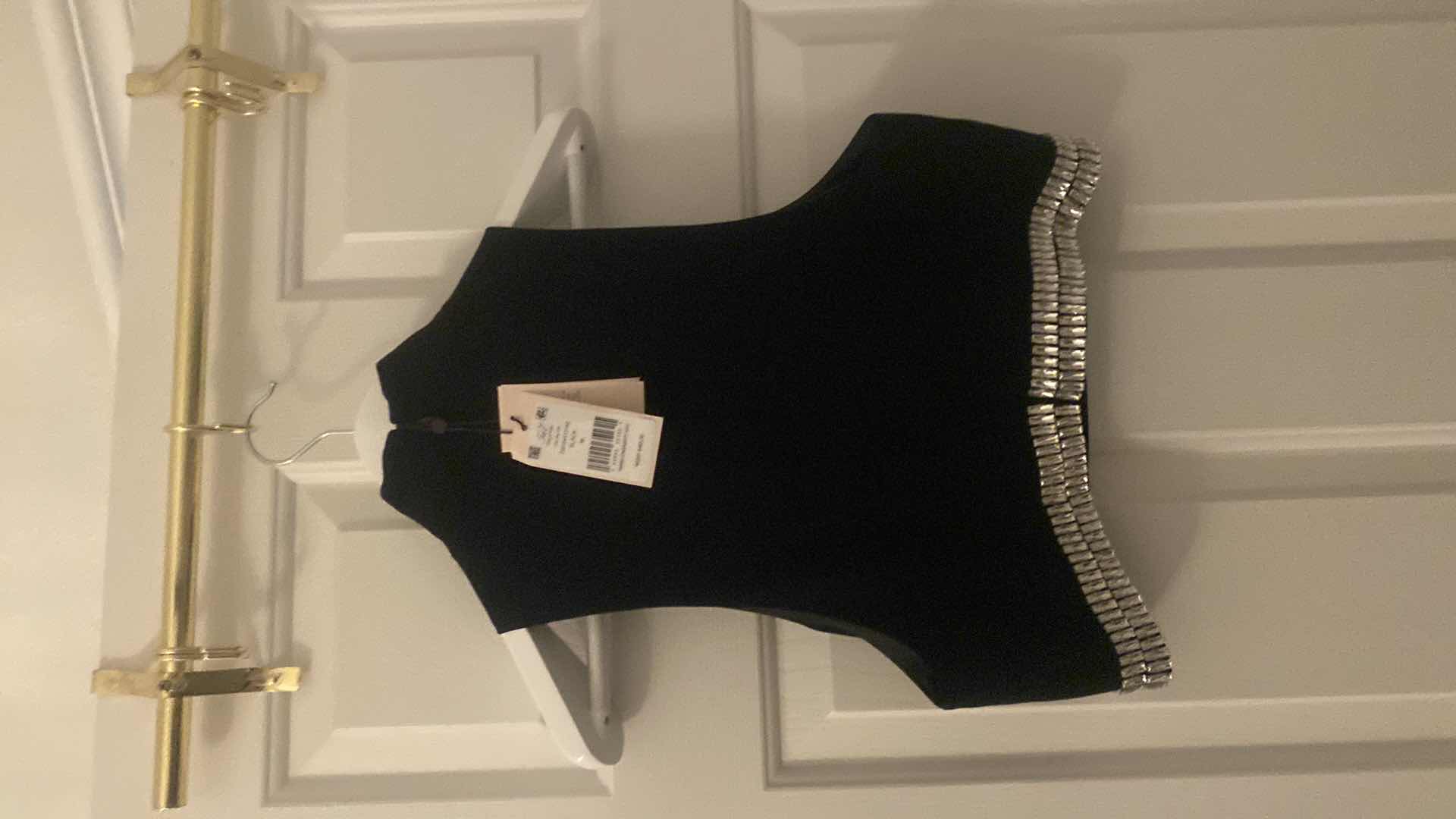 Photo 1 of NEW WOMENS DESIGNER 5a7 CINQ A SEPT CREPE AND RHINESTONE BACK ZIP CROP TOP SIZE MEDIUM
