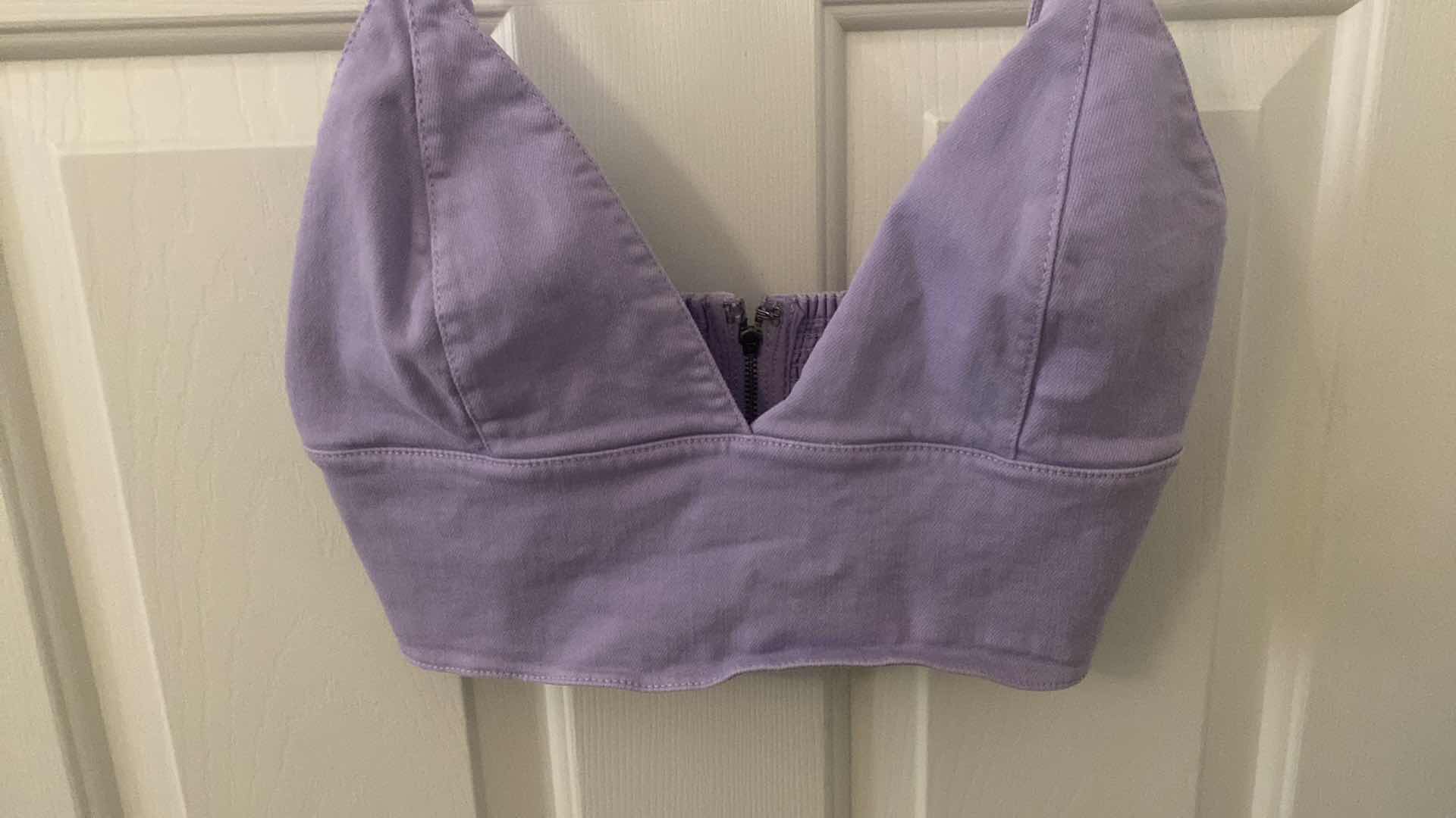 Photo 1 of WOMENS ALICE & OLIVIA LAVENDER TOP