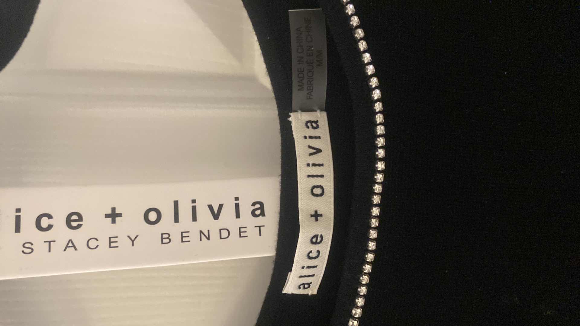 Photo 1 of WOMENS DESIGNER ALICE & OLIVIA KNIT HEART CROP TANK SIZE MEDIUM (pic is back of top)