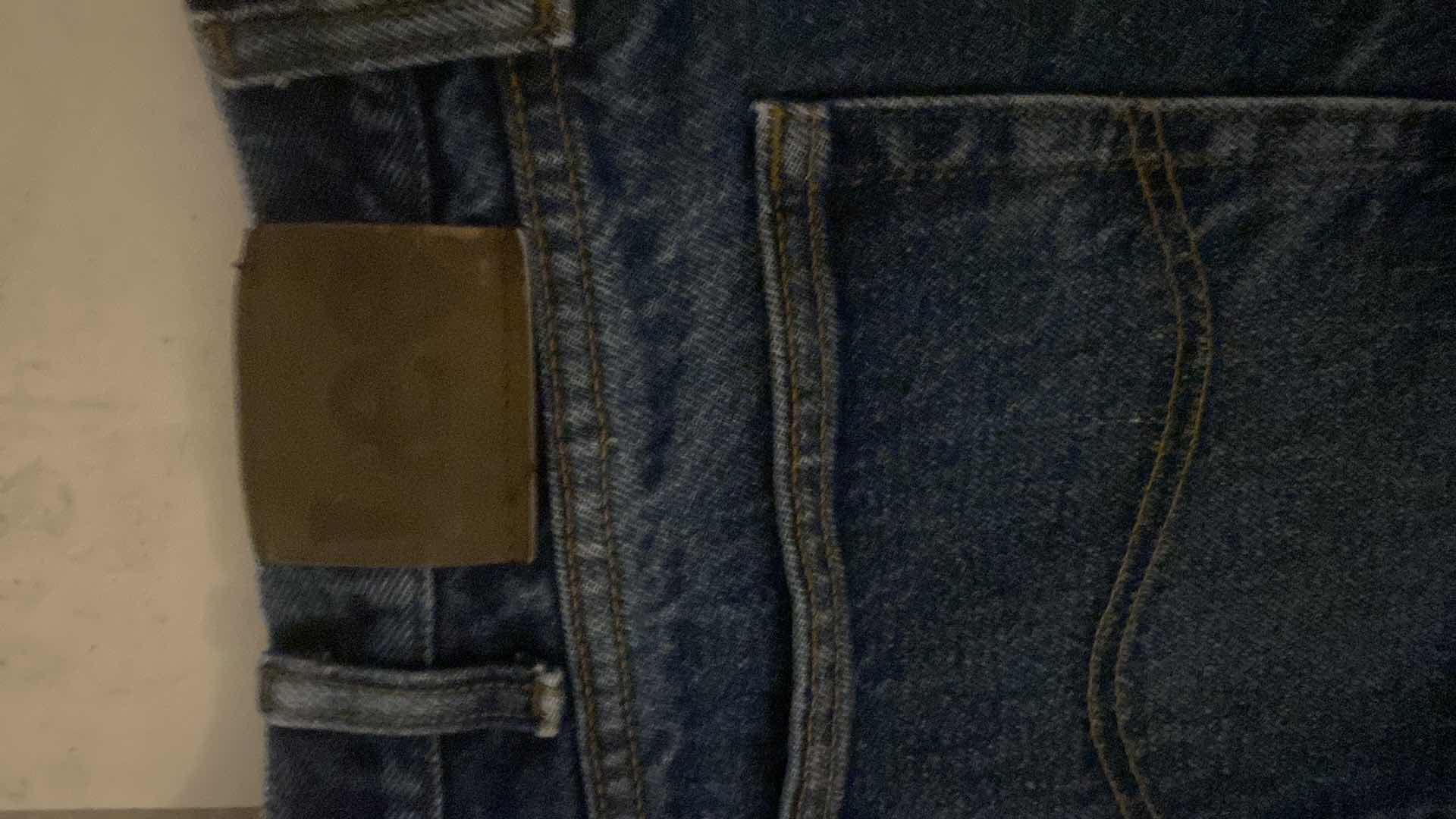 Photo 1 of MENS LEE JEANS SIZE 44 L36