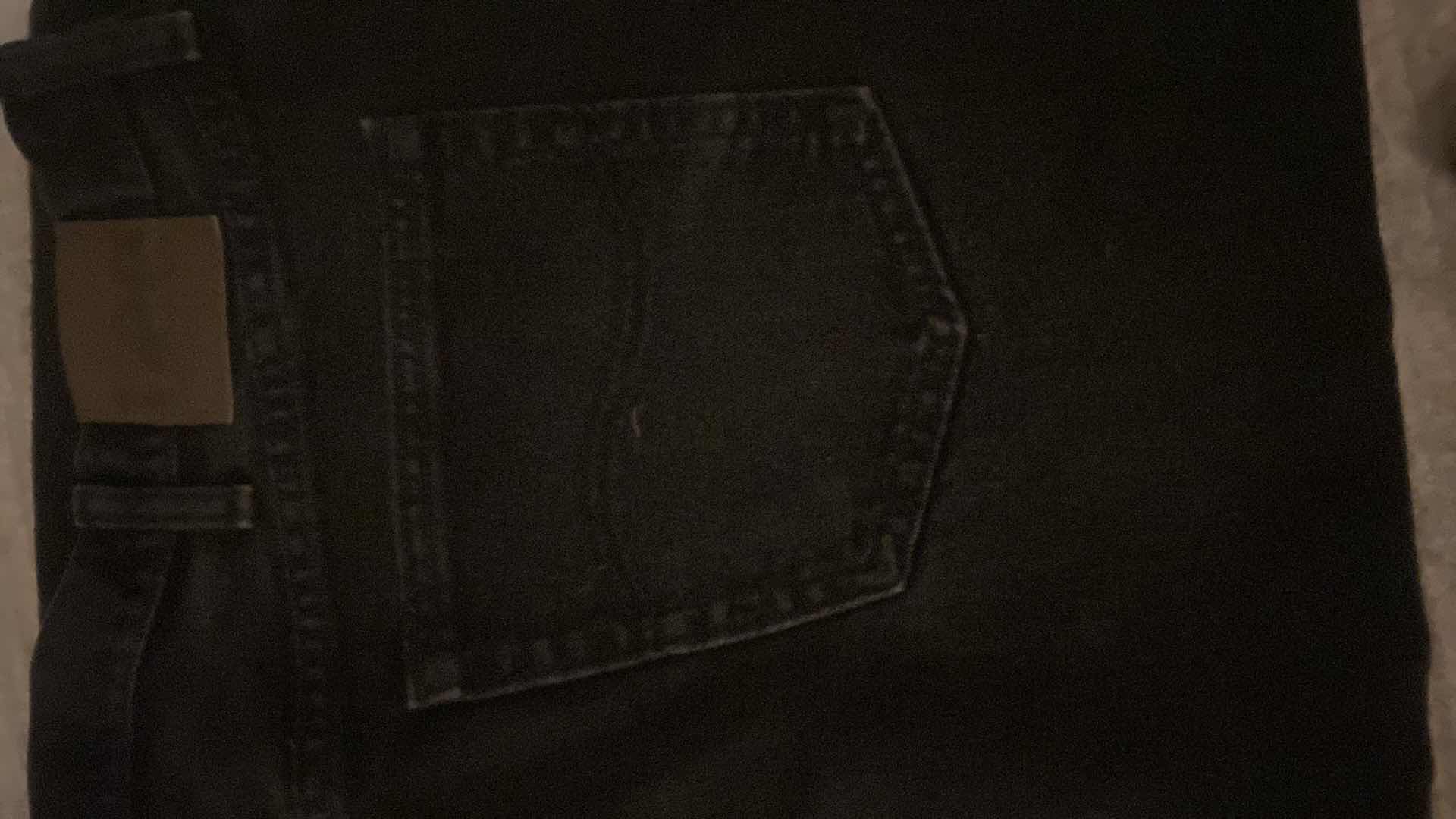 Photo 1 of 3 - MENS LEE JEANS SIZE 42 L36