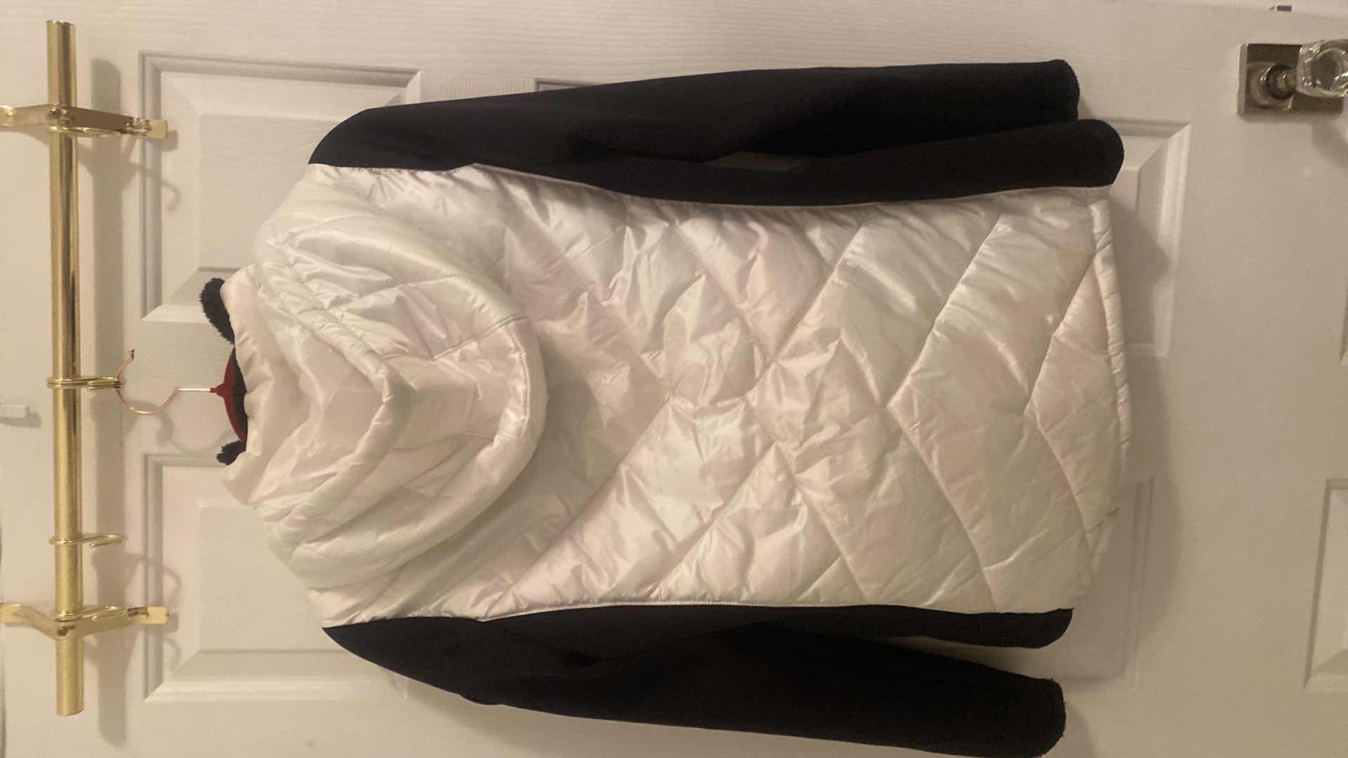 Photo 1 of WOMENS CALVIN KLEIN PUFFY PERFORMANCE JACKET WITH HOOD SIZE MEDIUM