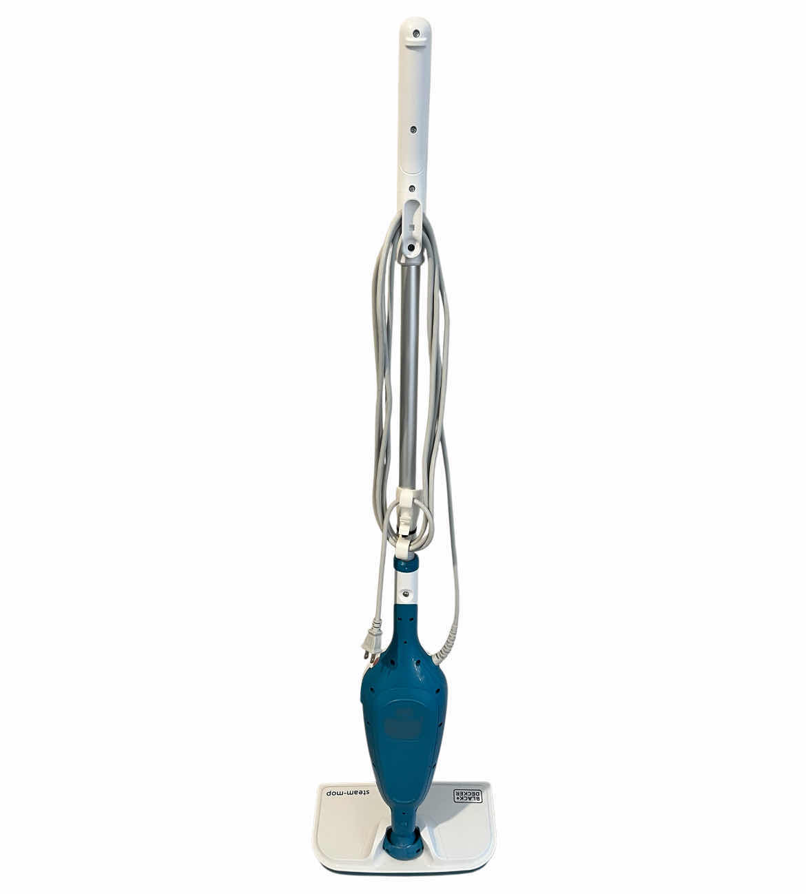 Photo 1 of BLACK & DECKER CLASSIC 16’ EXTENSION STEAM MOP HSMI3EI W 9 MICROFIBER PADS