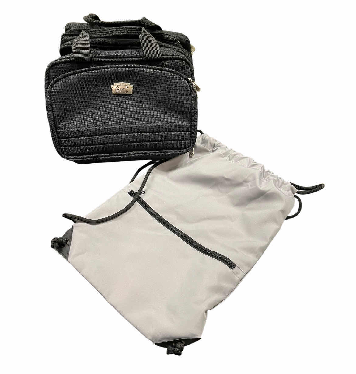 Photo 1 of PROTON RICARDO BLACK TOILETRY BAG & HOLYLUCK GRAY TOTE