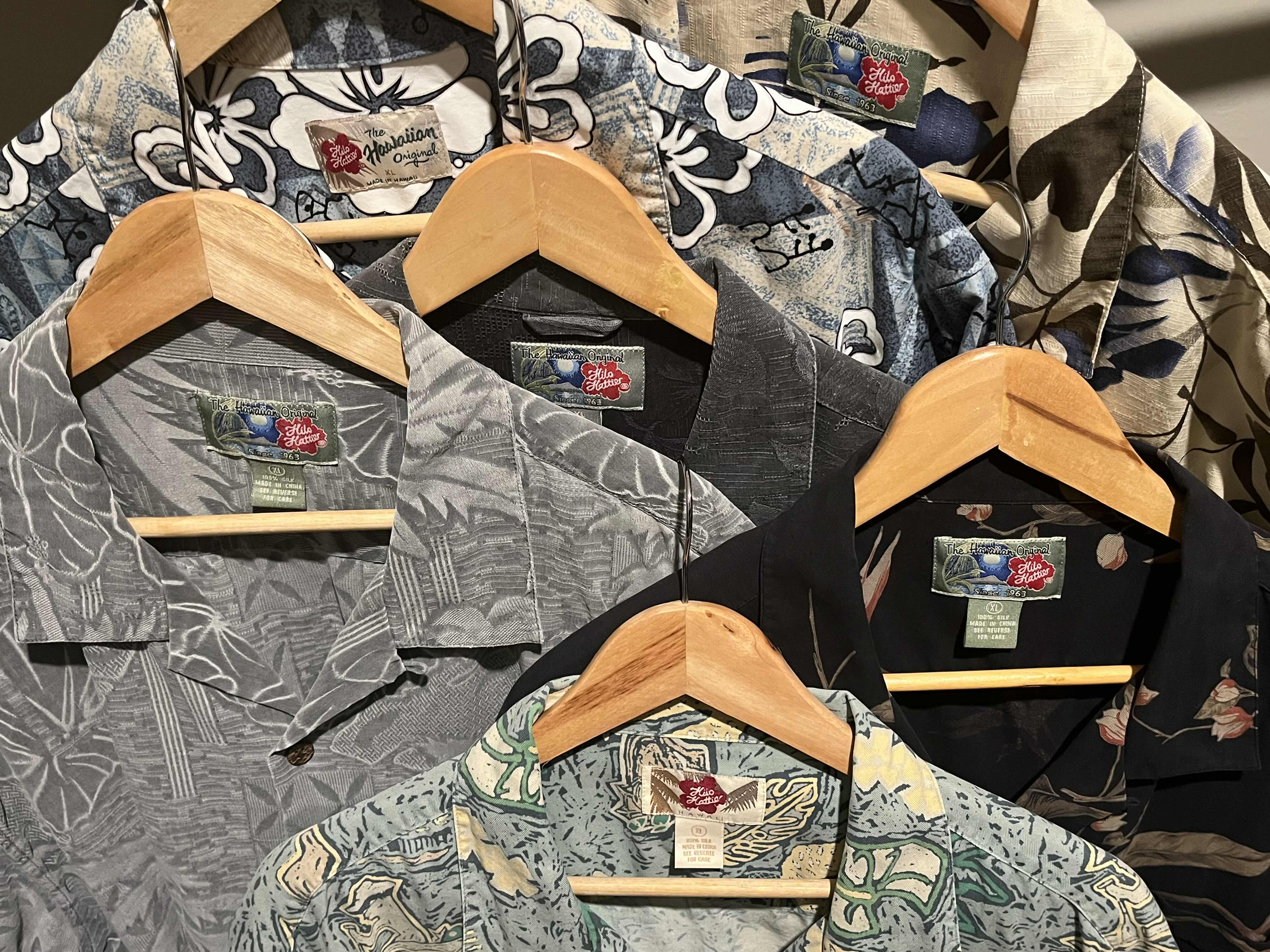 Photo 1 of THE HAWAIIAN ORIGINAL & REYN SPOONER BUTTON UP SHORT SLEEVE SHIRTS MENS XL/XXL (8)