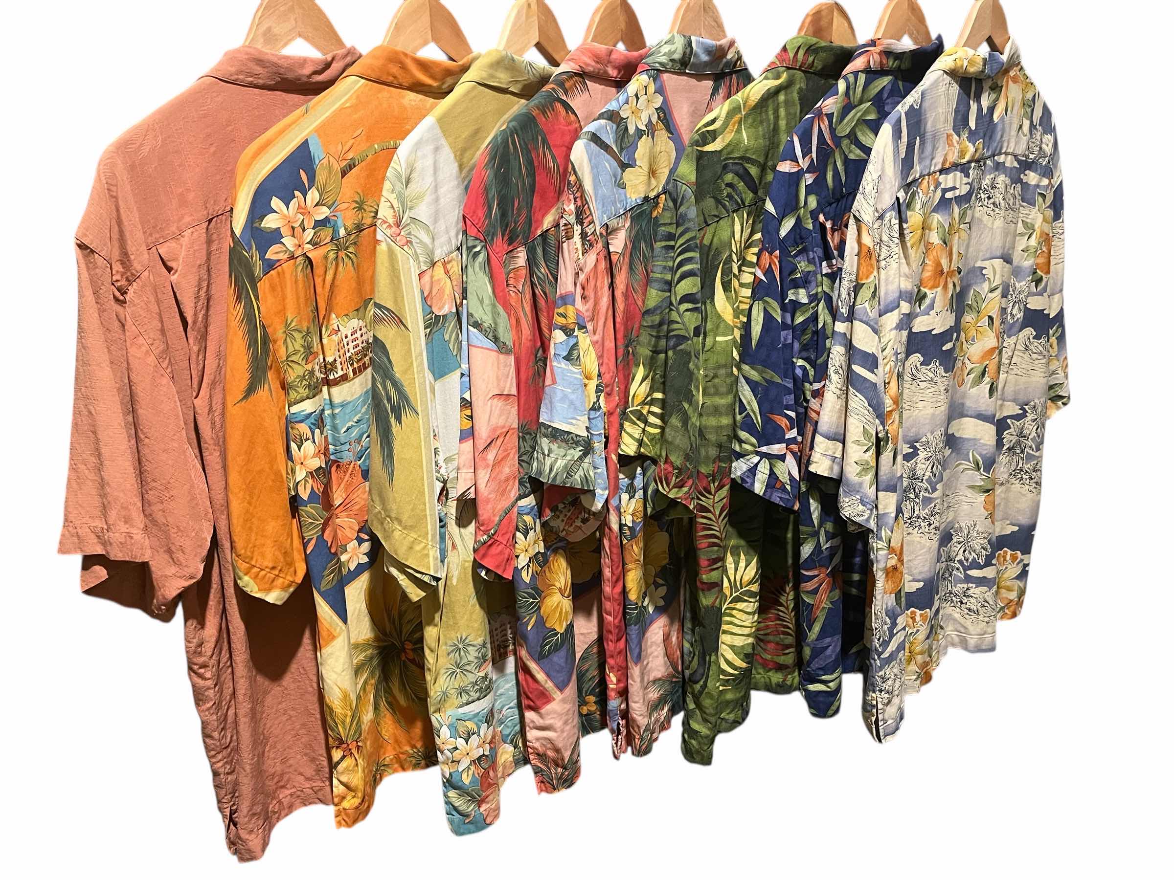 Photo 1 of TOMMY BAHAMA HAWAIIAN BUTTON UP SHORT SLEEVE SHIRTS MENS XL/XXL (8)