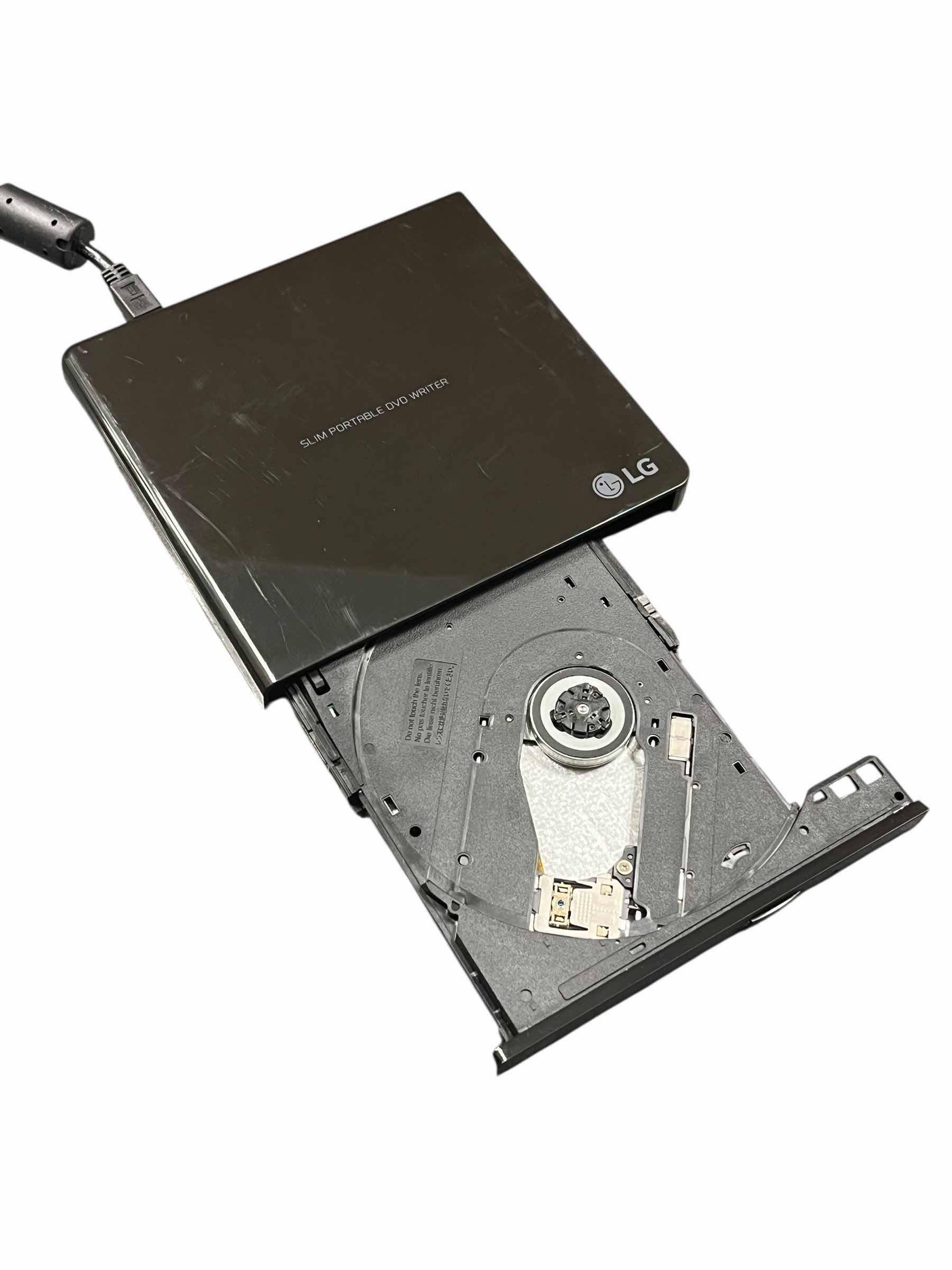 Photo 1 of LG SLIM PORTABLE DVD WRITER GP65NB60