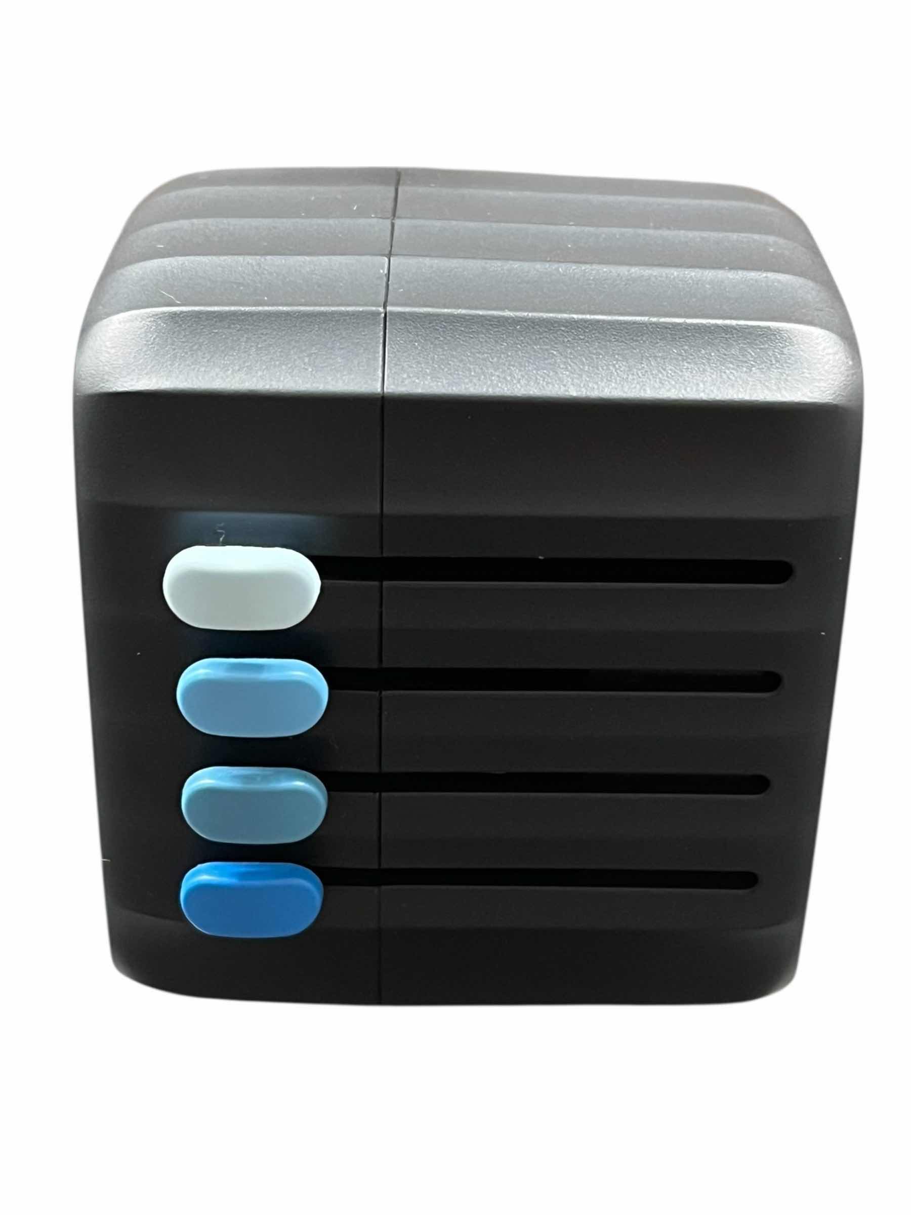 Photo 1 of ZENDURE OVERSEAS OUTLET CONVERTING PLUG TRAVEL ADAPTER ZDPPD