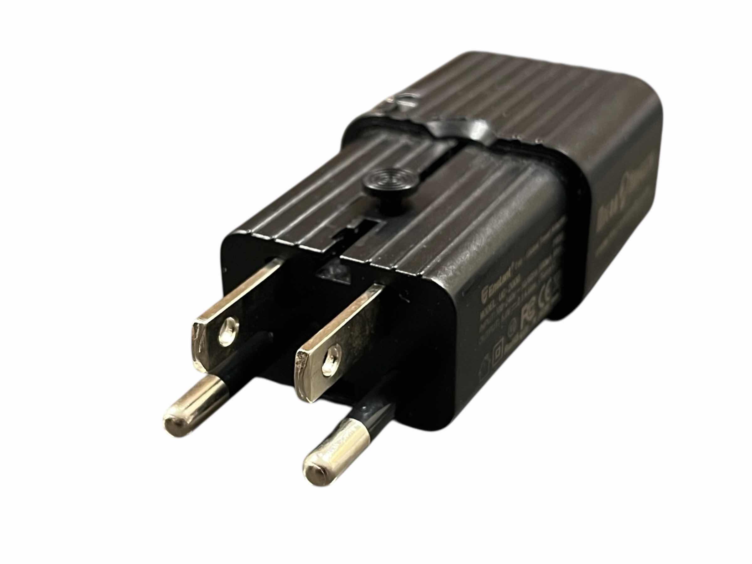 Photo 1 of ENSTANT MICRO NOVELTY EVO GLOBAL TRAVEL ADAPTER UC-2000