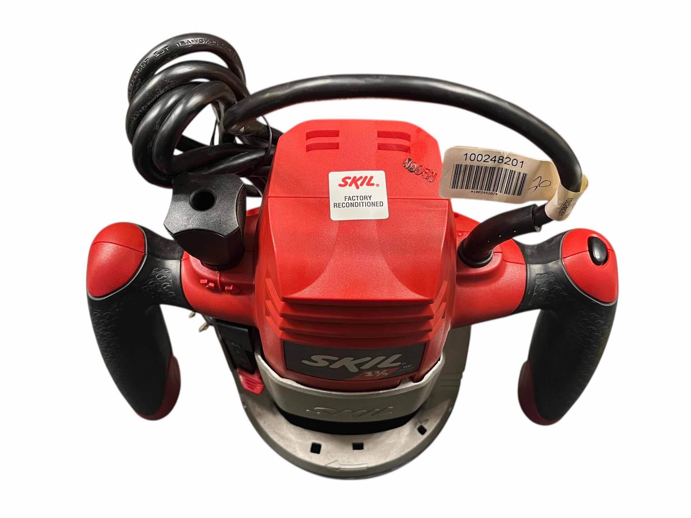 Photo 1 of SKIL 1.75HP CORDED FIX BASED ROUTER 1810