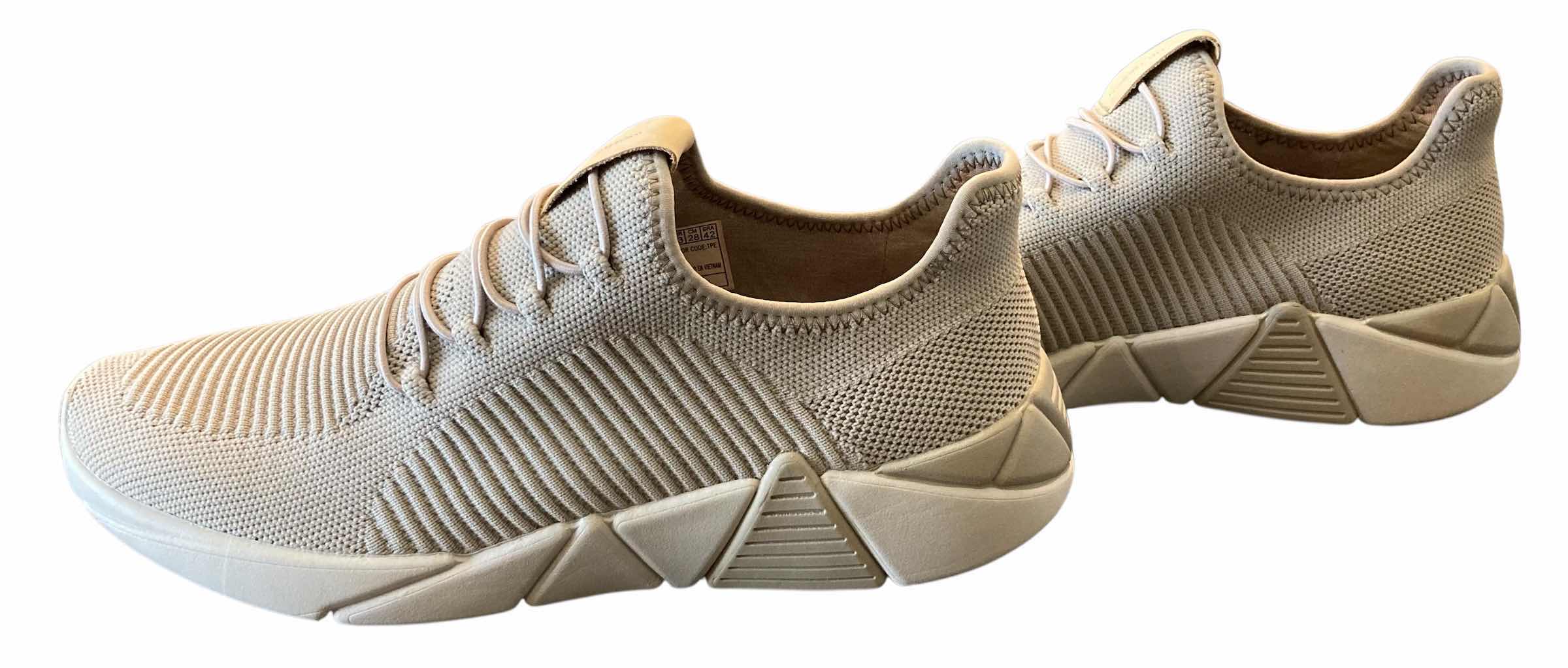 Photo 1 of SKECHERS MARC NASON A-LINE AXES BEIGE SNEAKERS SIZE MENS 10