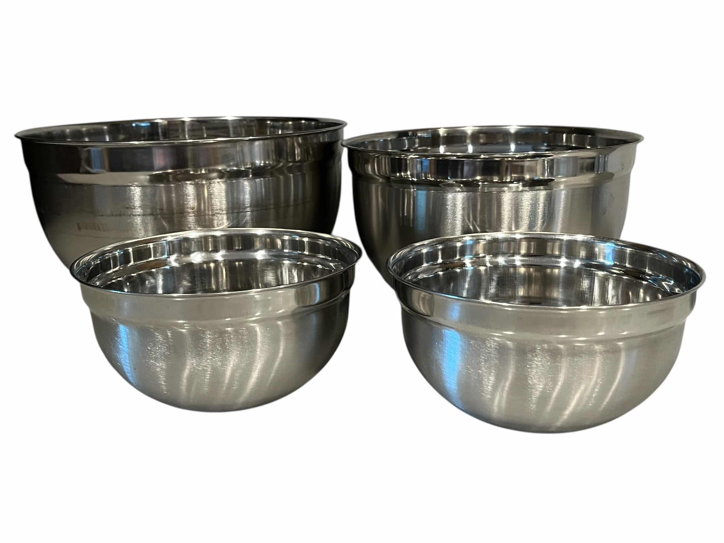 Photo 1 of STAINLESS STEEL MIXING BOWL SET (4) & STRAINERS (3)
