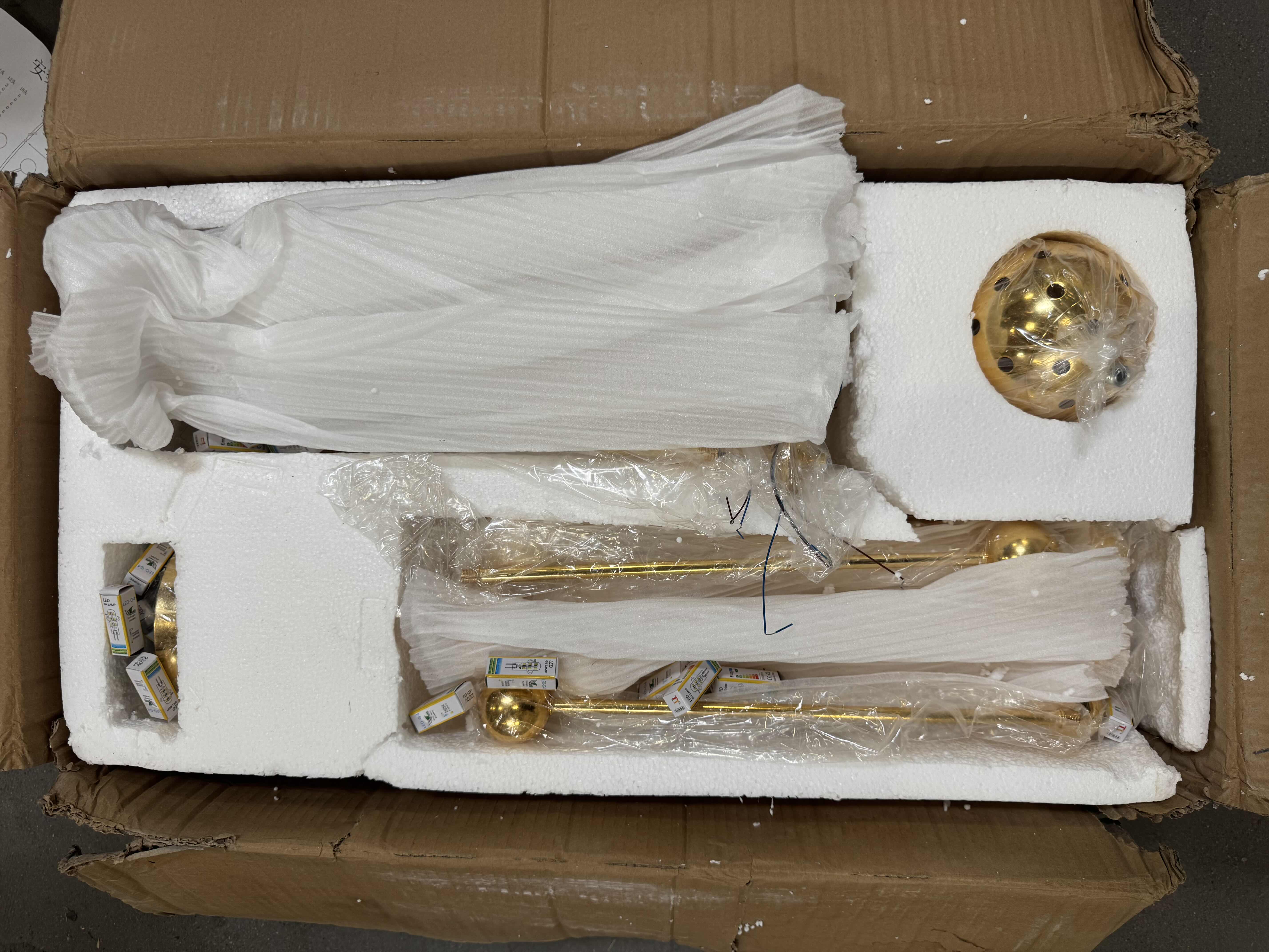 Photo 1 of $200
LED CHANDELIER NORDIC LIGHT FIXTURE GOLD TONE WARM WHITE LIGHTING