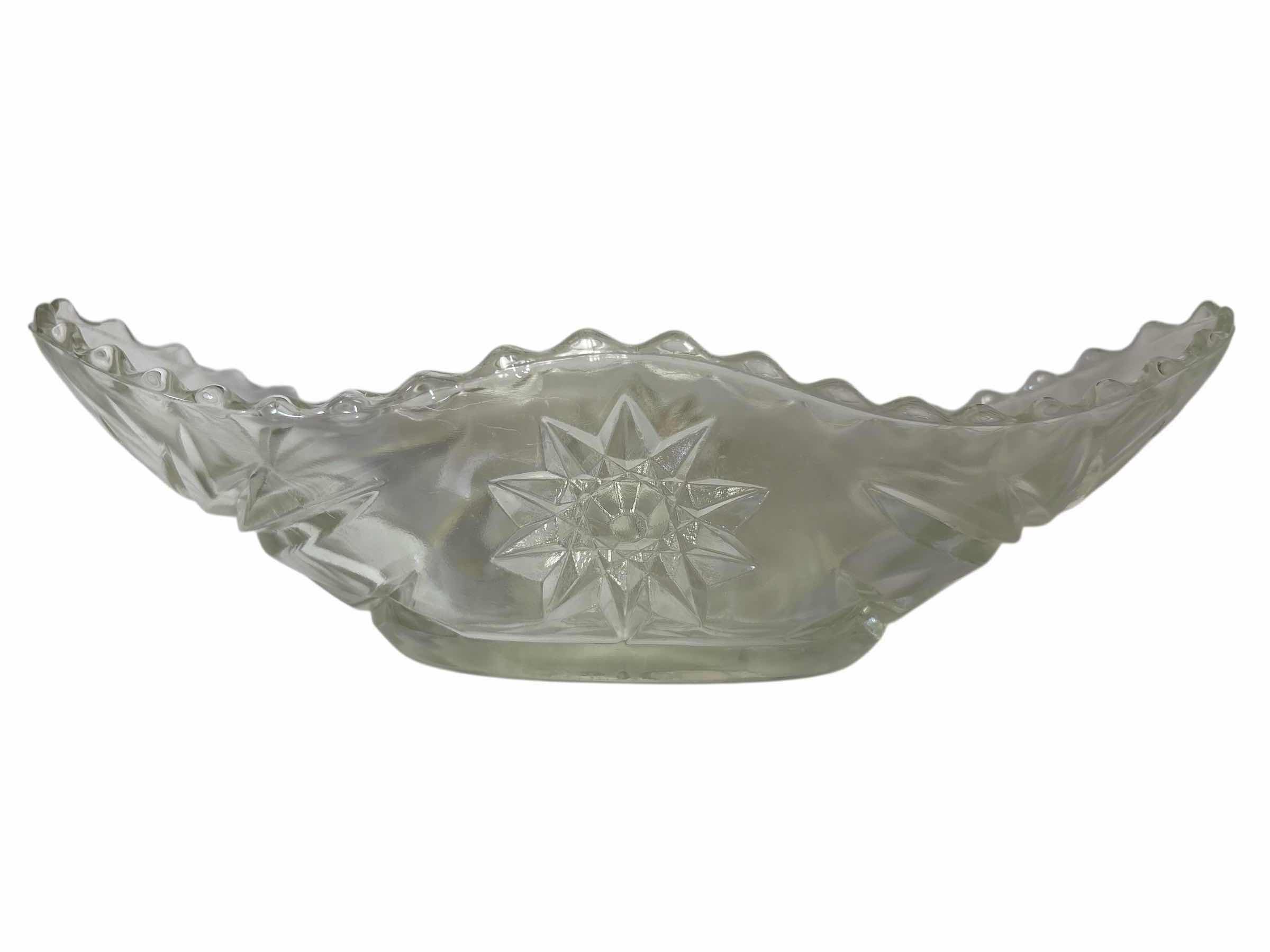 Photo 1 of VINTAGE ANCHOR STAR HOCKING GLASS GONDOLA