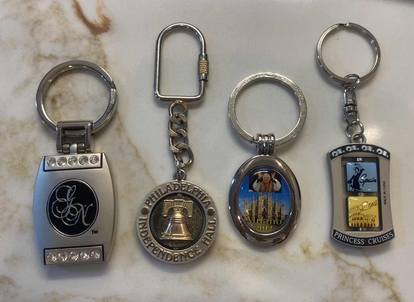 Photo 1 of KEYCHAINS (4)