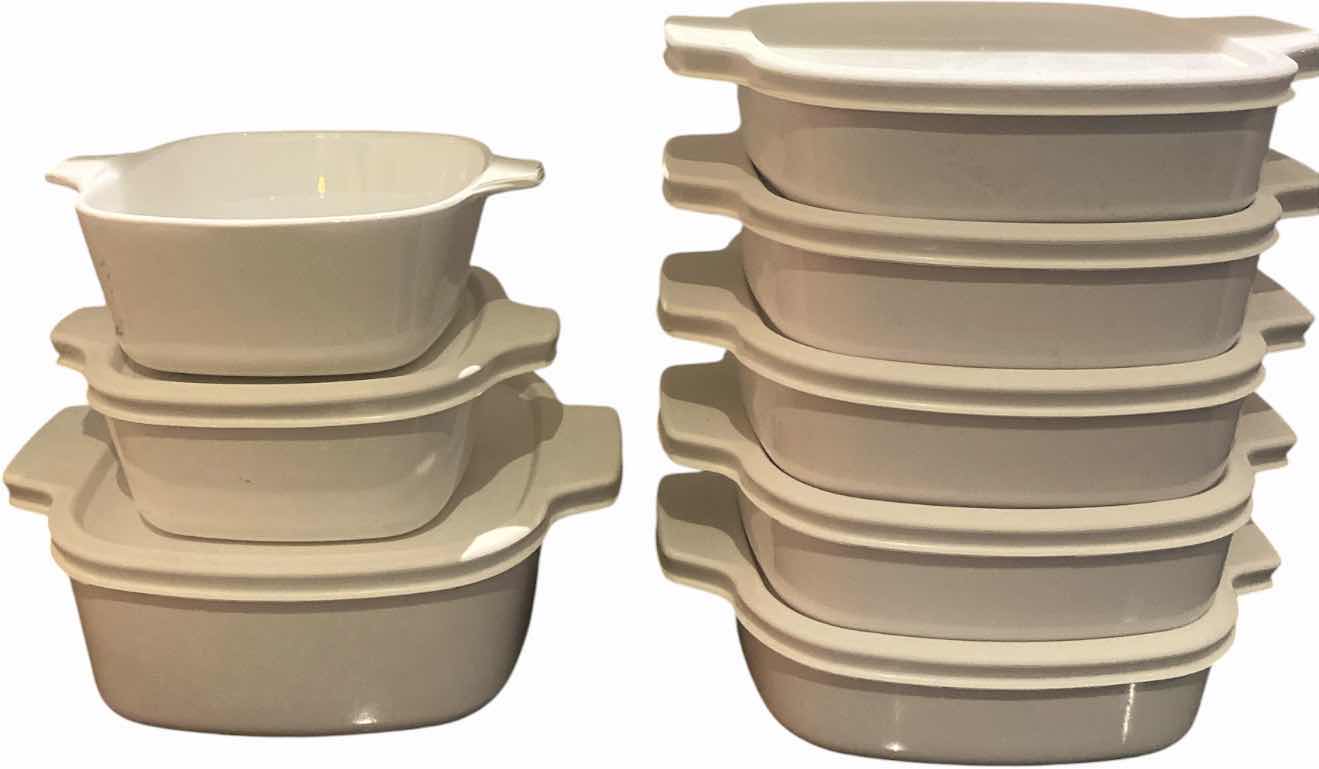 View 1 of CORNINGWARE WITH PLASTIC LIDS (15)