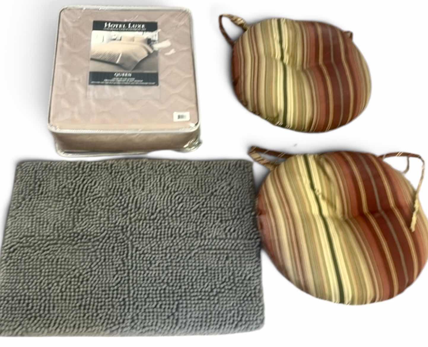 View 1 of NEW QUEEN SHEET SET, ROUND PILLOW CUSHIONS, AND SMALL RUG rug is 24” x 17”
