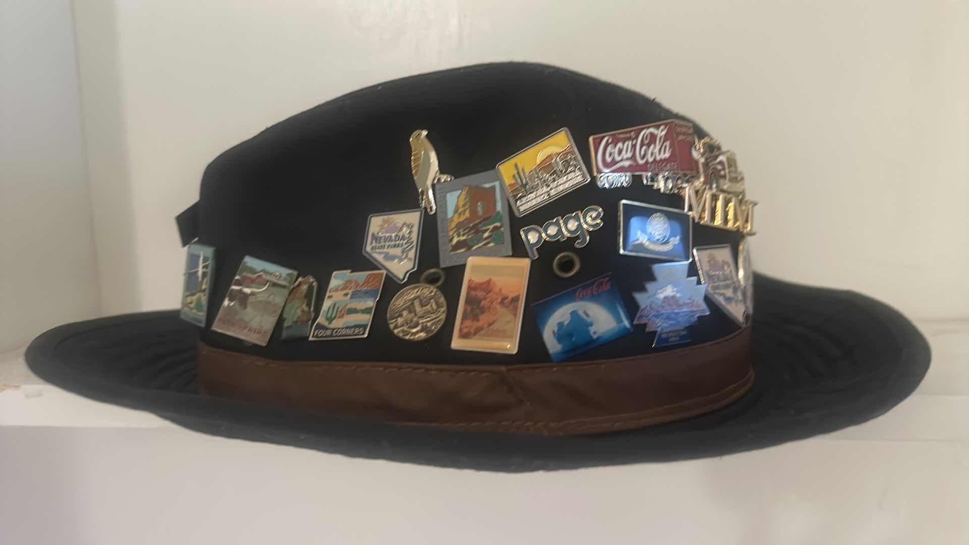View 3 of MEN’S HAT WITH PIN COLLECTION