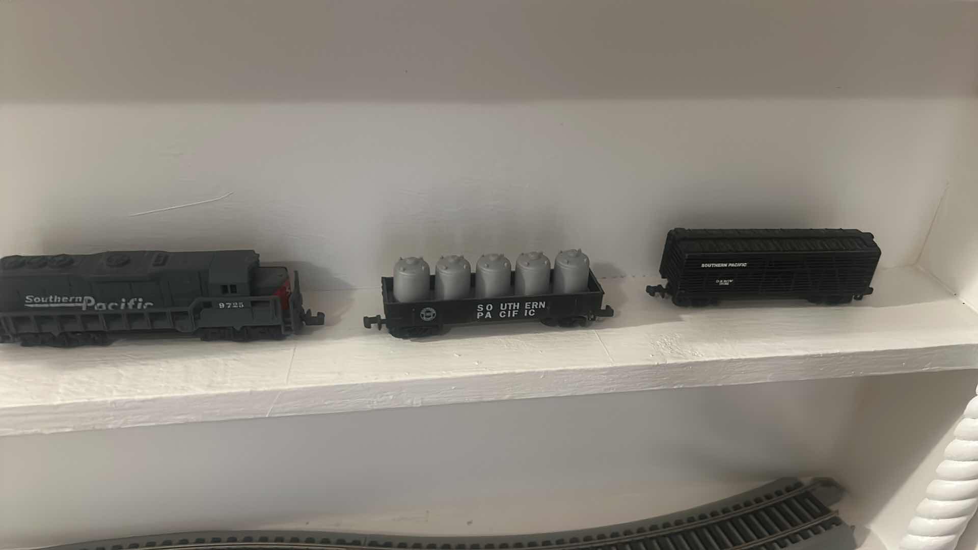 View 4 of COCA-COLA TRAINS AND TRACKS