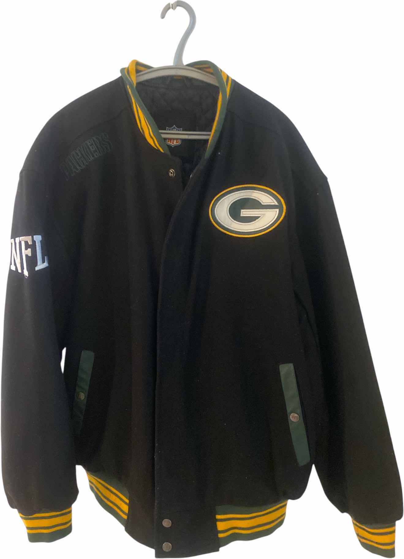 View 1 of GREEN BAY PACKERS NFL INSULATED STADIUM JACKET SIZE LARGE