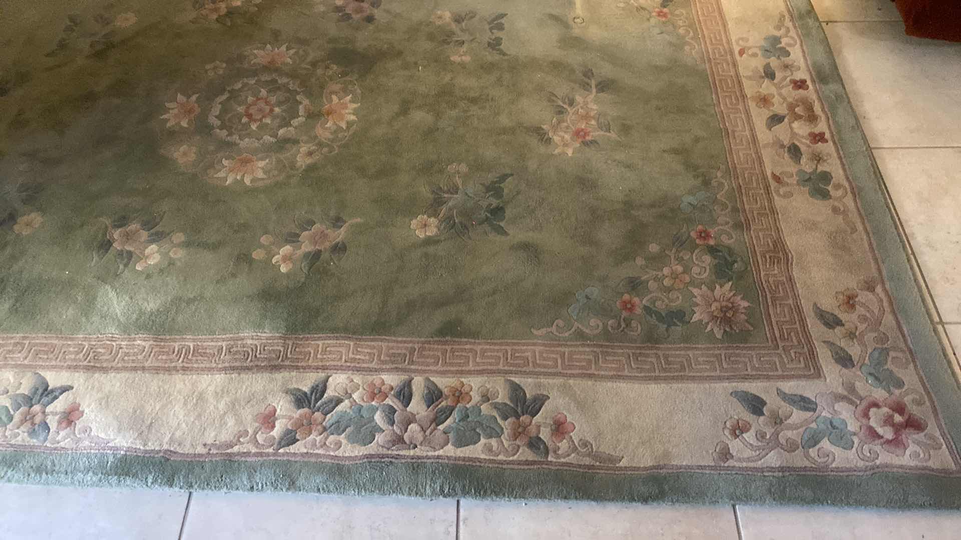 View 2 of TRADITIONAL HAND TUFTED WOOL AREA RUG LIGHT GREEN 6’ x 9’
