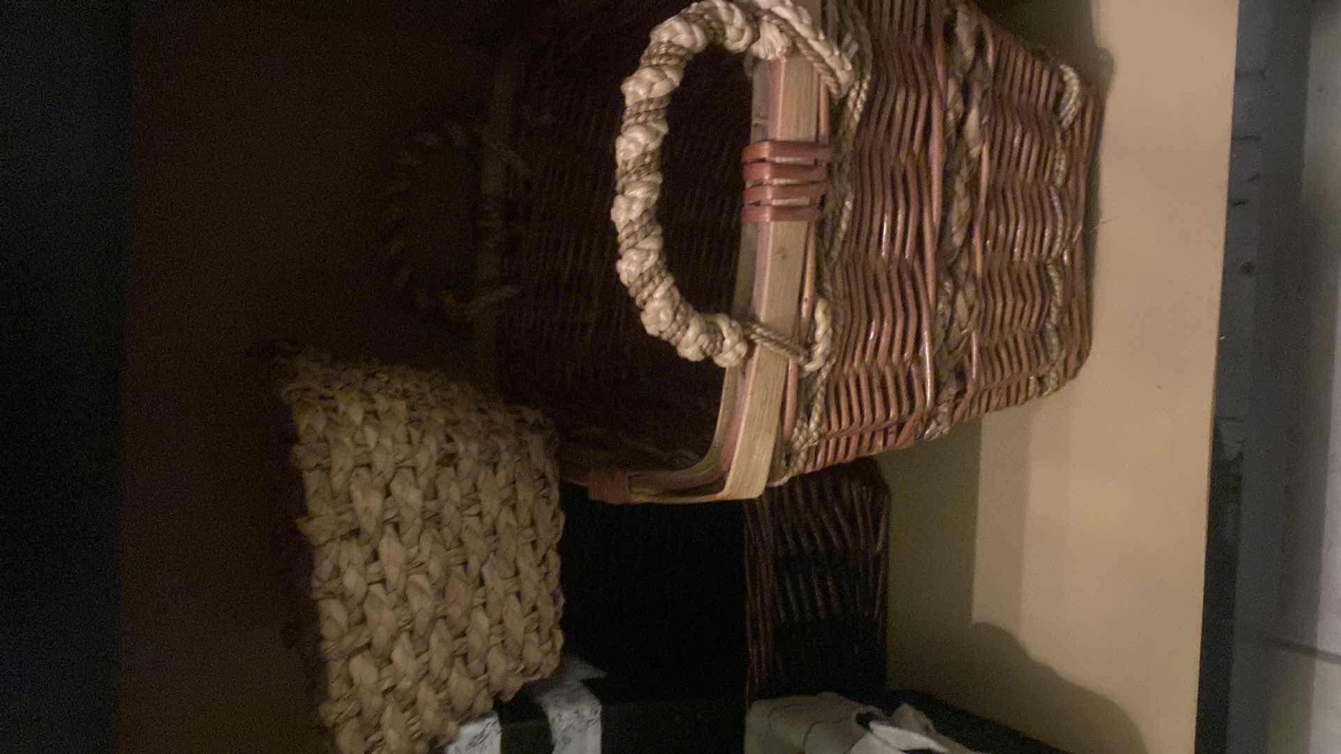 View 3 of CONTENTS AND CABINET – BASKETS (6)
