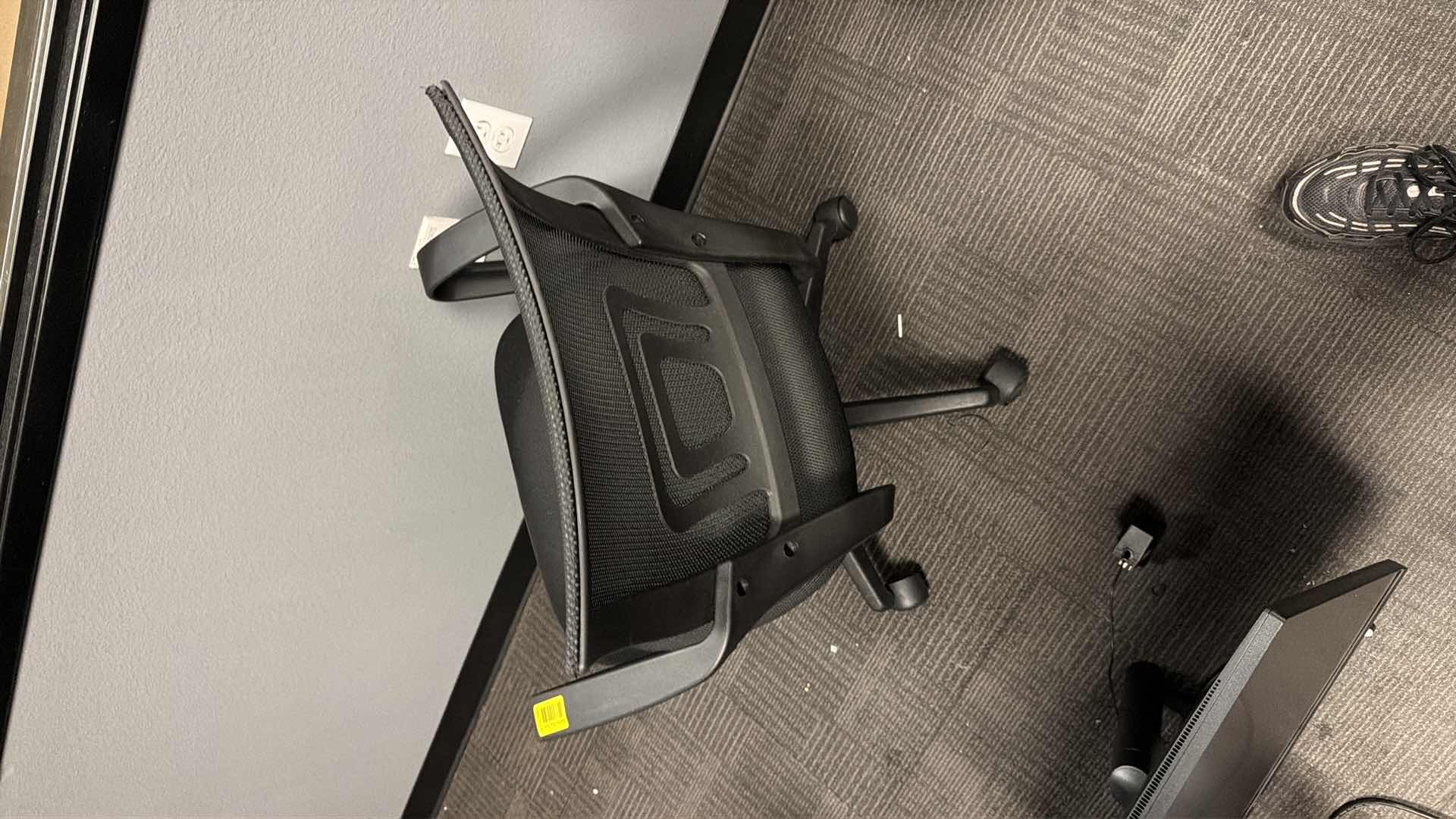 Photo 1 of Black mesh task chair