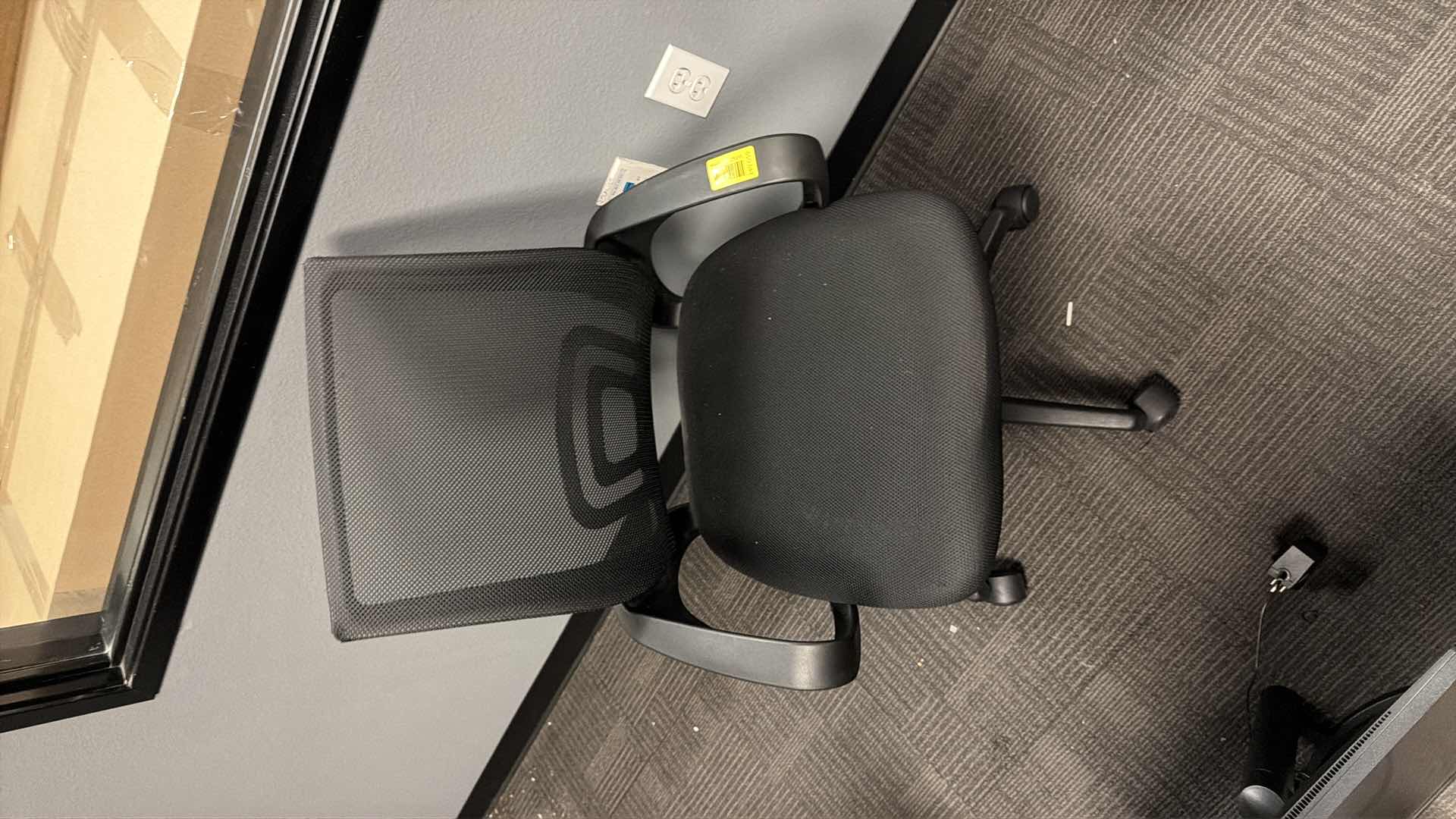 Photo 1 of Black mesh task chair