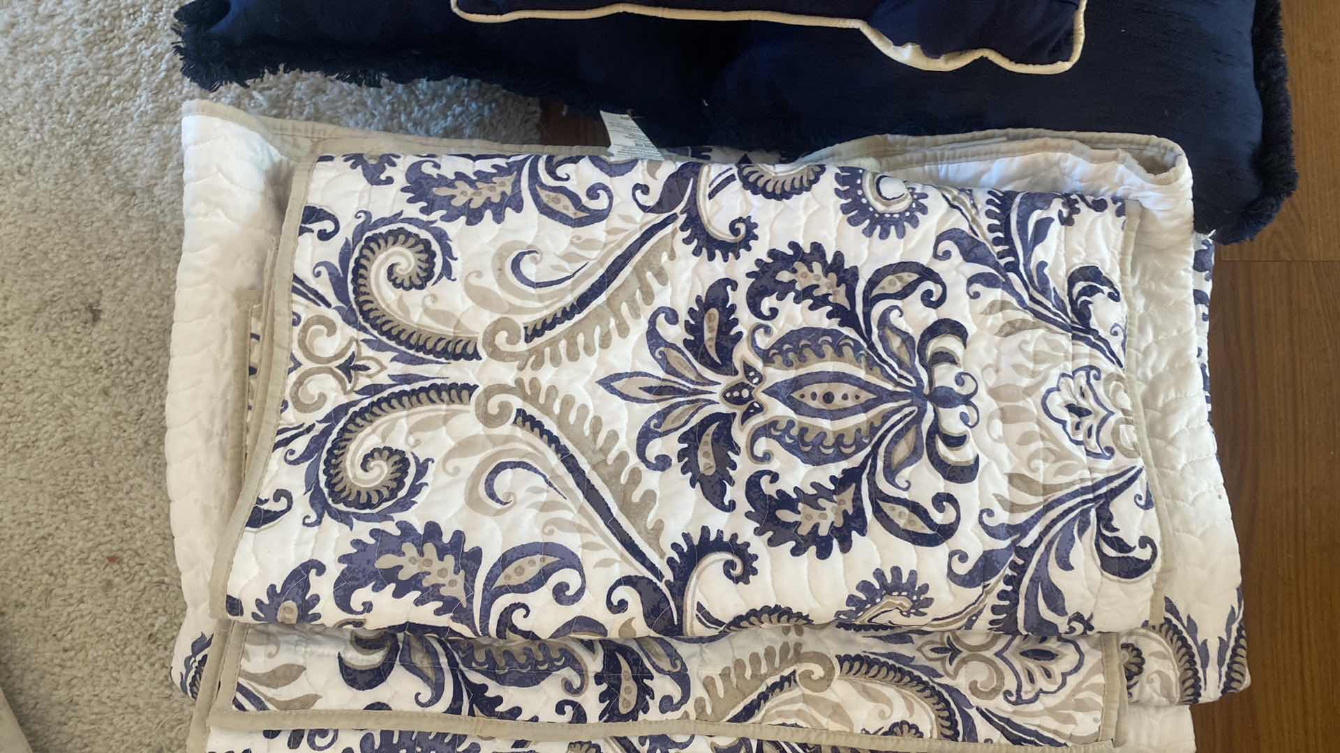 Photo 1 of MADISON PARK KING QUILT WITH 2 PILLOW SHAMS & 3 TOSS PILLOWS 96” X 104”