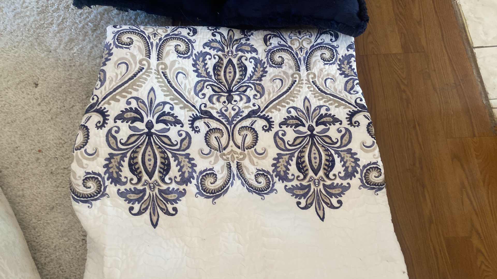 Photo 1 of MADISON PARK KING QUILT WITH 2 PILLOW SHAMS & 3 TOSS PILLOWS 96” X 104”