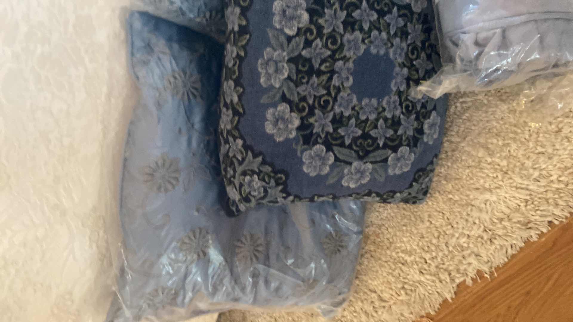 Photo 1 of 5 - BLUE YOSS PILLOWS