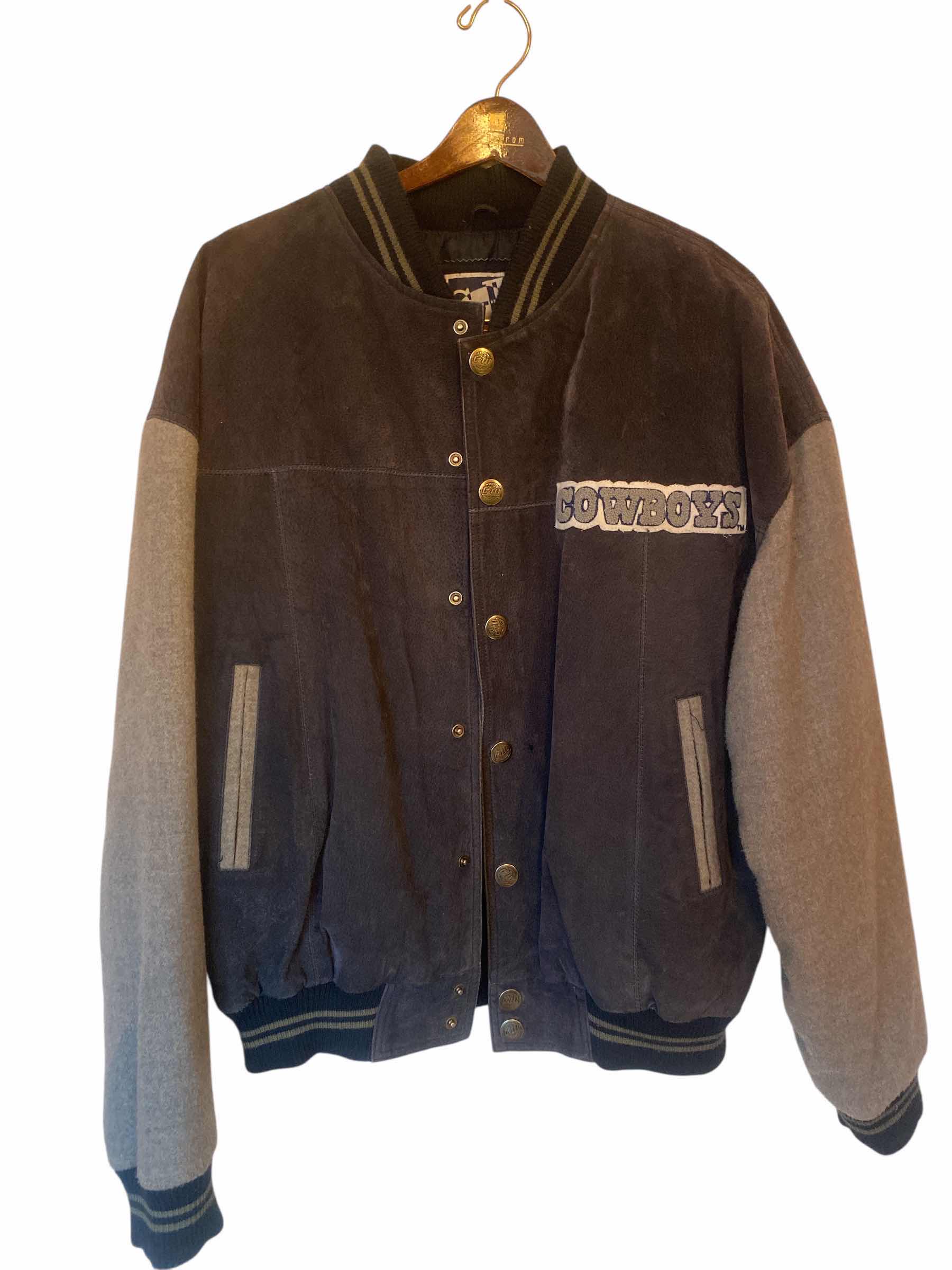Photo 1 of MENS SIZE XL DALLAS COWBOYS BOMBER JACKET