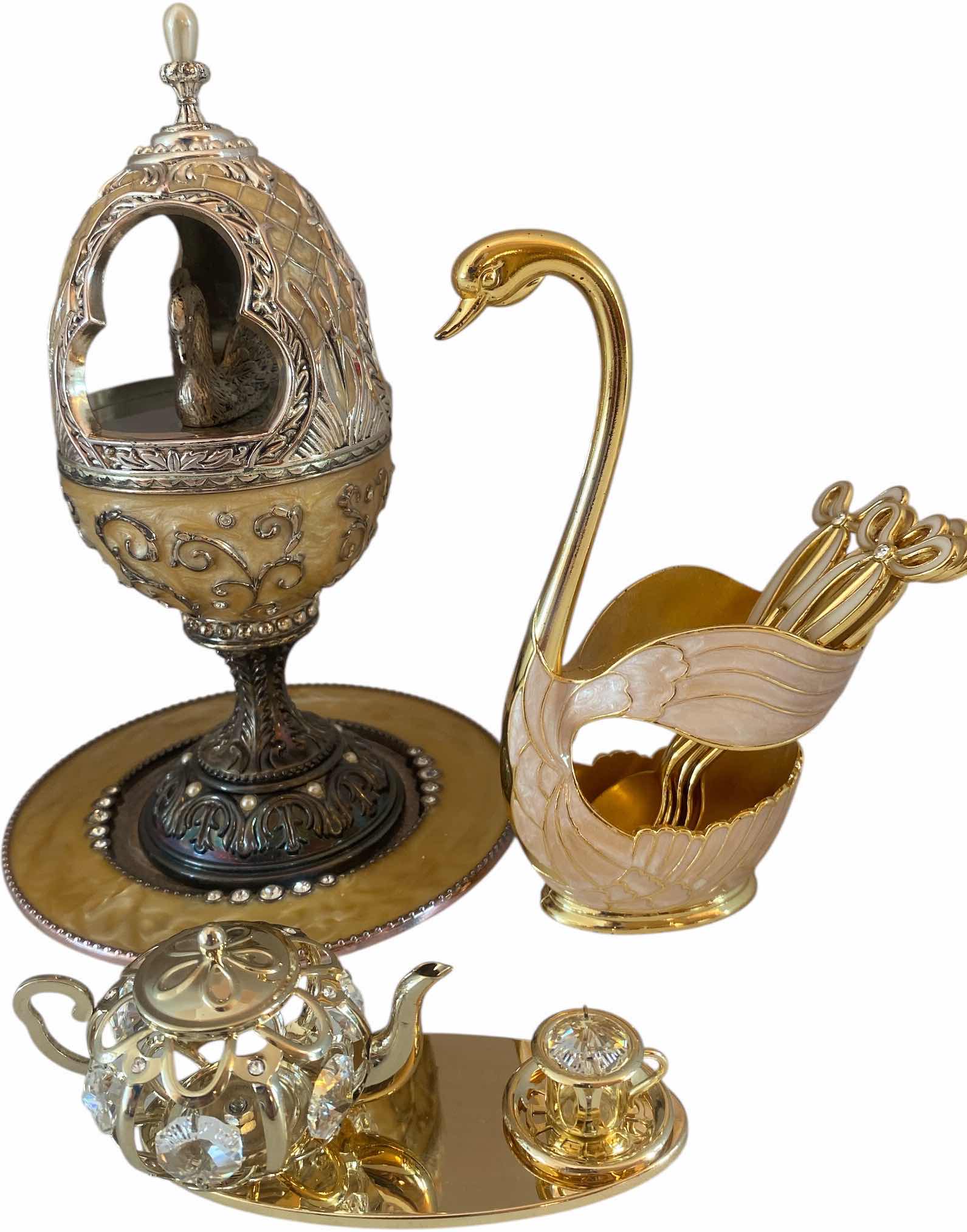 Photo 1 of 4 - HOME DECOR EGG PLATE SWAN & TEA W CUP